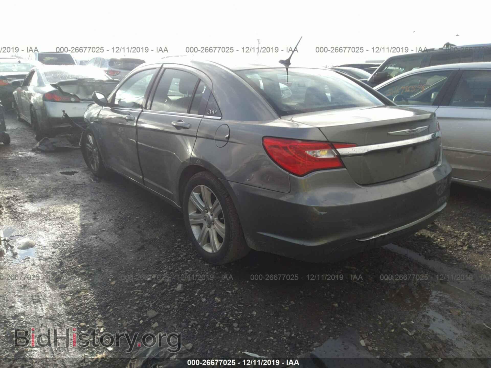 2013 CHRYSLER 200 - VIN: 1C3CCBAB8DN698144 - Фото 3
