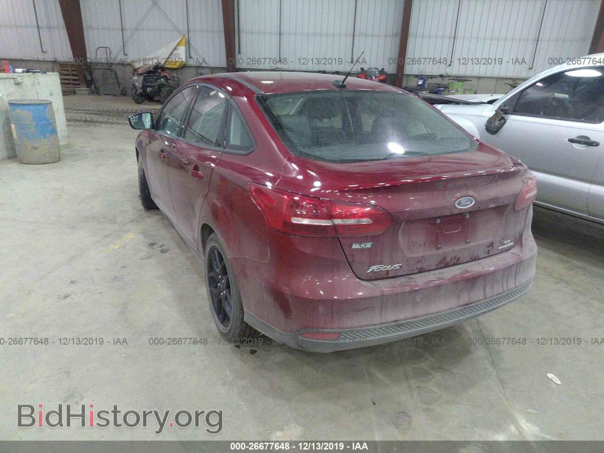 2016 Ford Focus - VIN: 1FADP3F27GL387569 - Фото 3