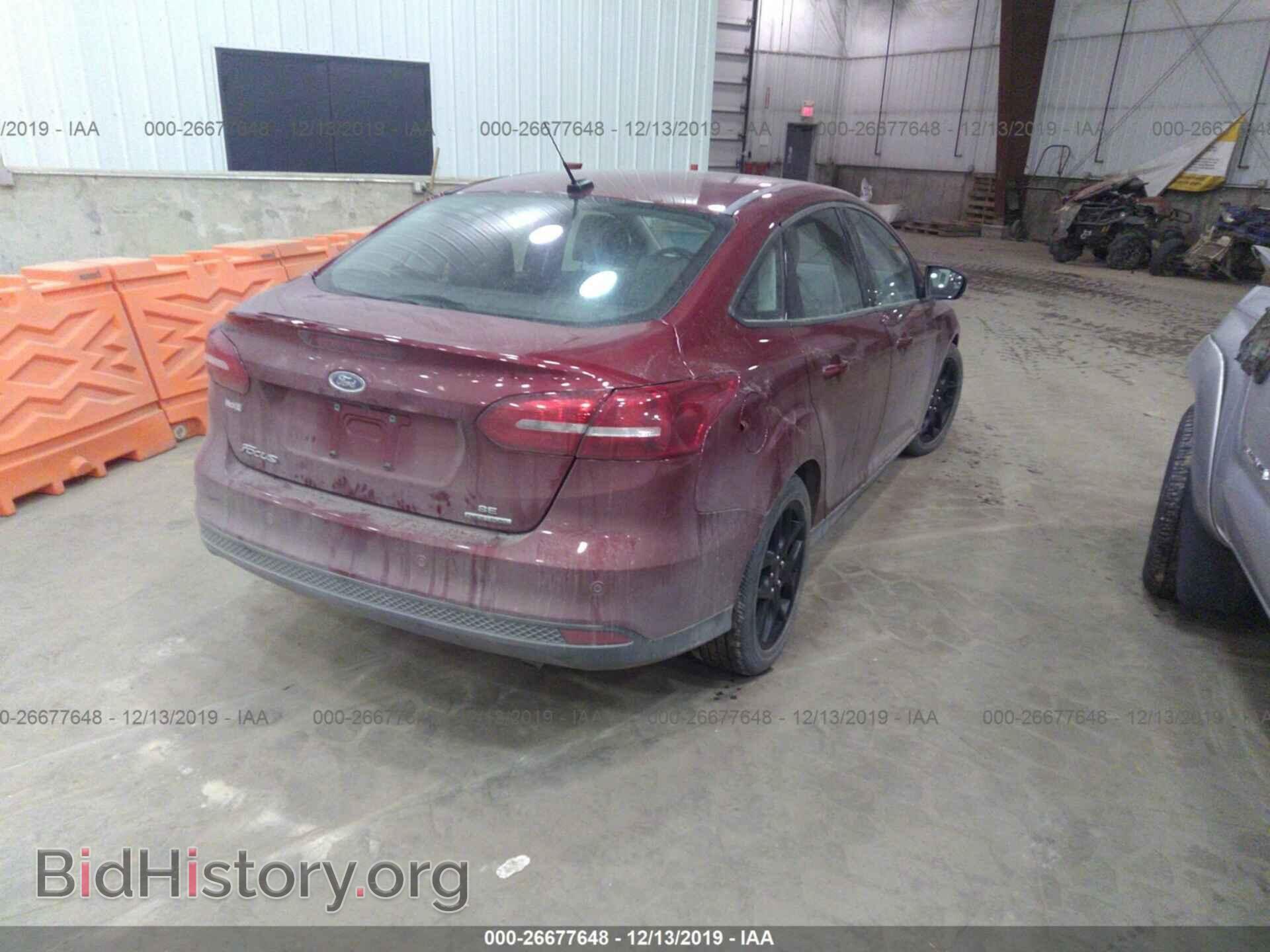 2016 Ford Focus - VIN: 1FADP3F27GL387569 - Фото 4