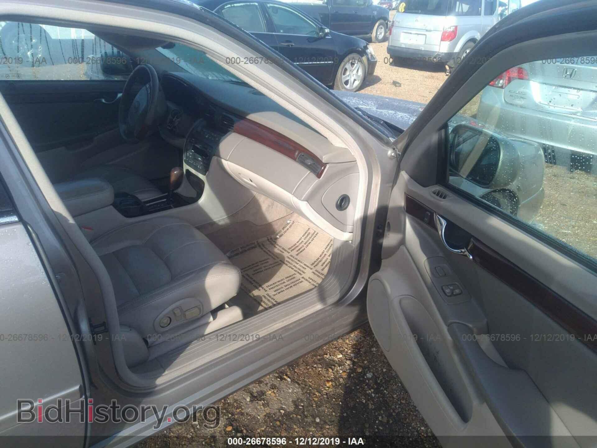 2003 Cadillac Deville - VIN: 1G6KF57903U154121 - Photo 5