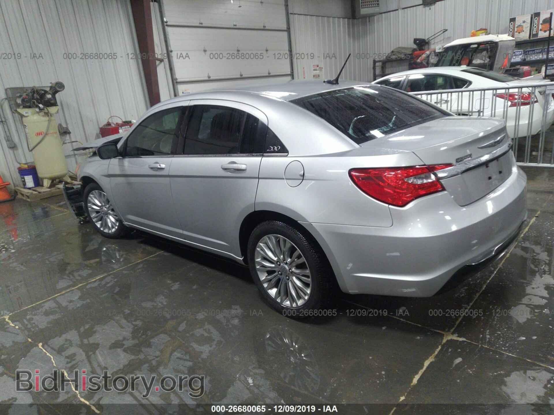 2012 CHRYSLER 200 - VIN: 1C3CCBAB1CN145463 - Photo 3