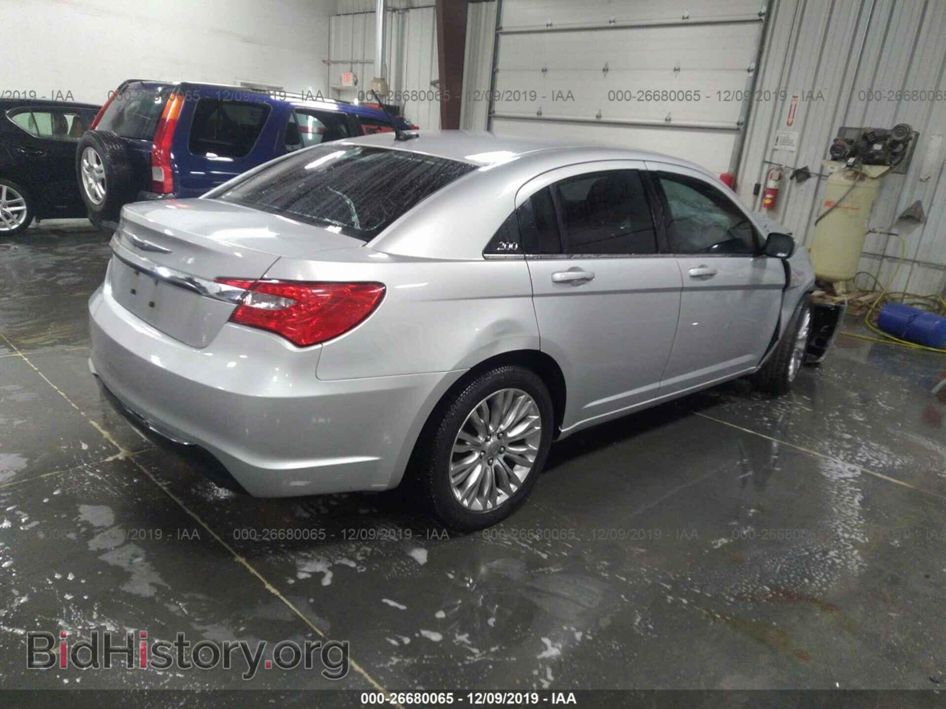 2012 CHRYSLER 200 - VIN: 1C3CCBAB1CN145463 - Photo 4