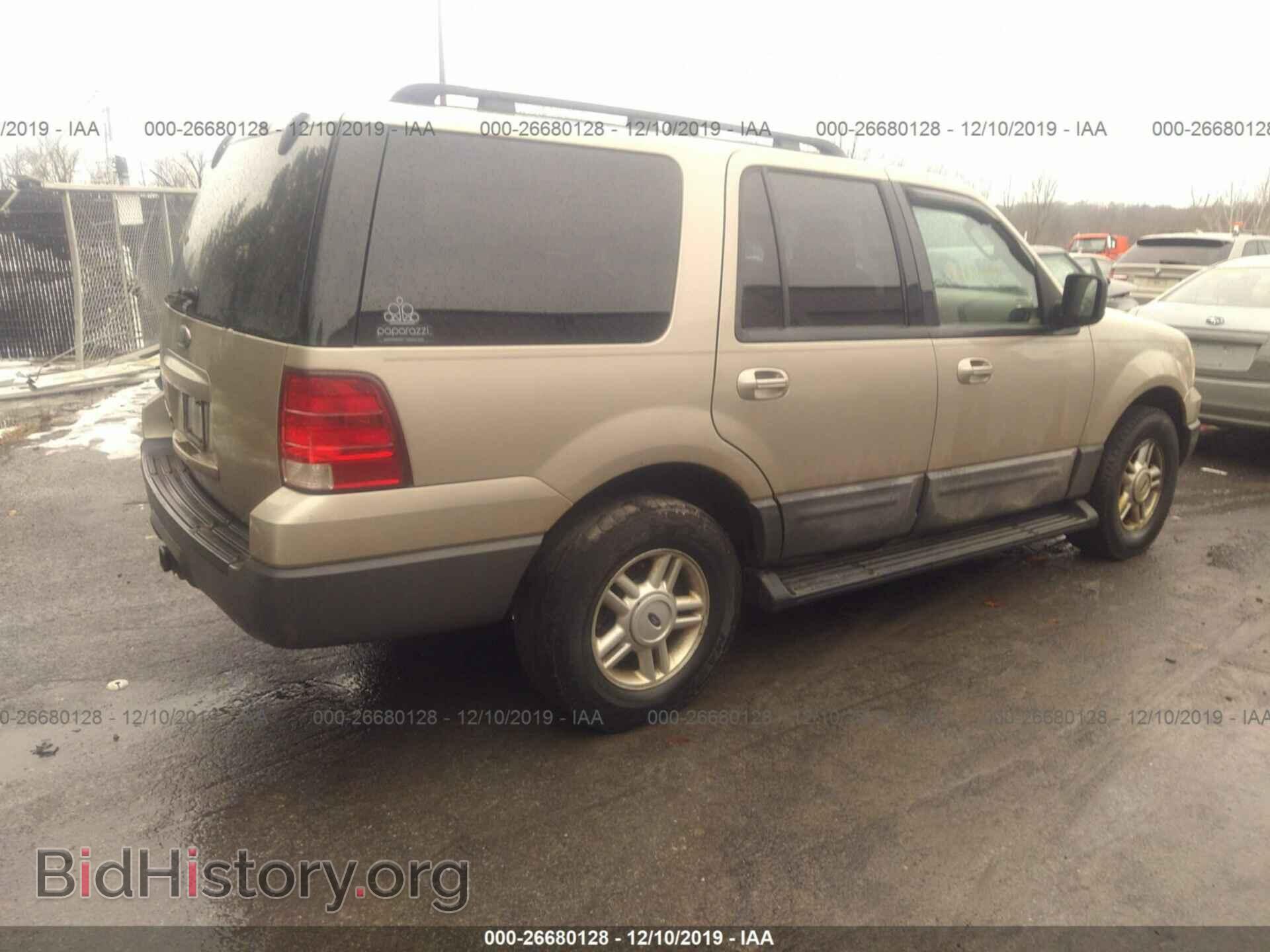 2006 Ford Expedition - VIN: 1FMPU16516LA01107 - Фото 4