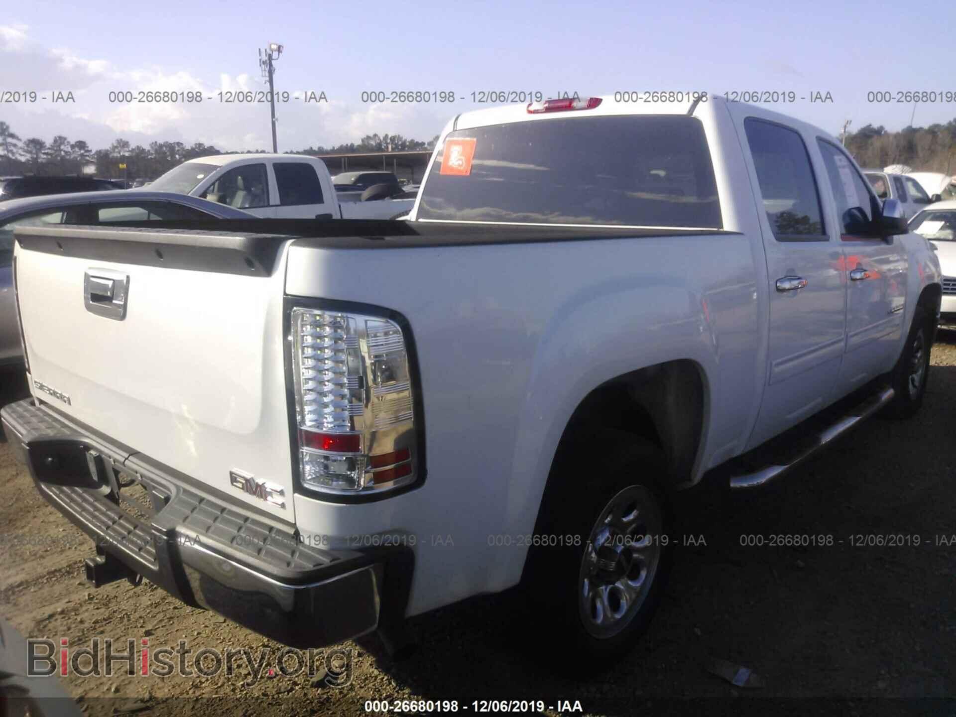 2007 GMC NEW SIERRA - VIN: 3GTEC13C27G545681 - Фото 4