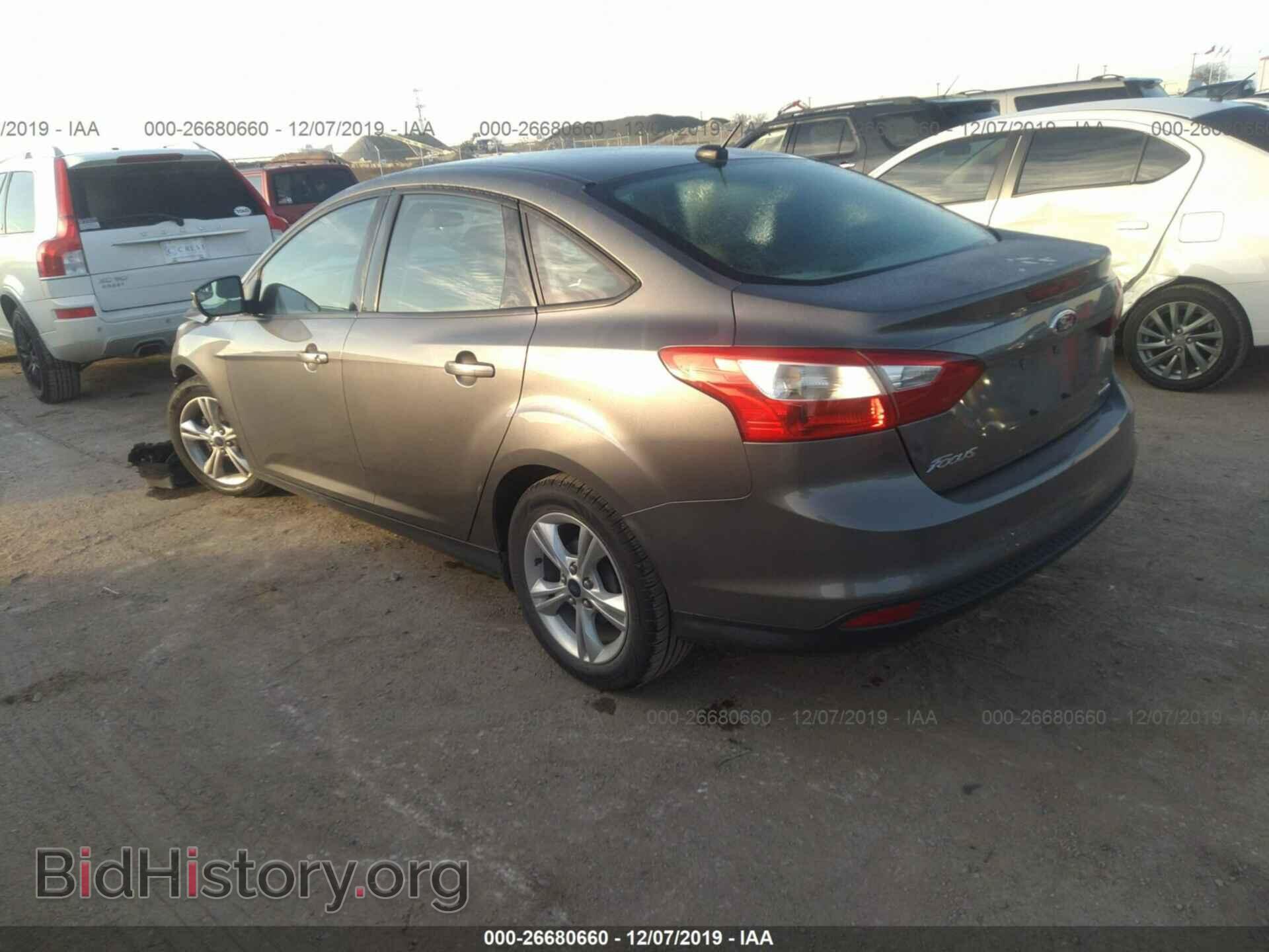 2014 Ford Focus - VIN: 1FADP3F20EL372280 - Фото 3