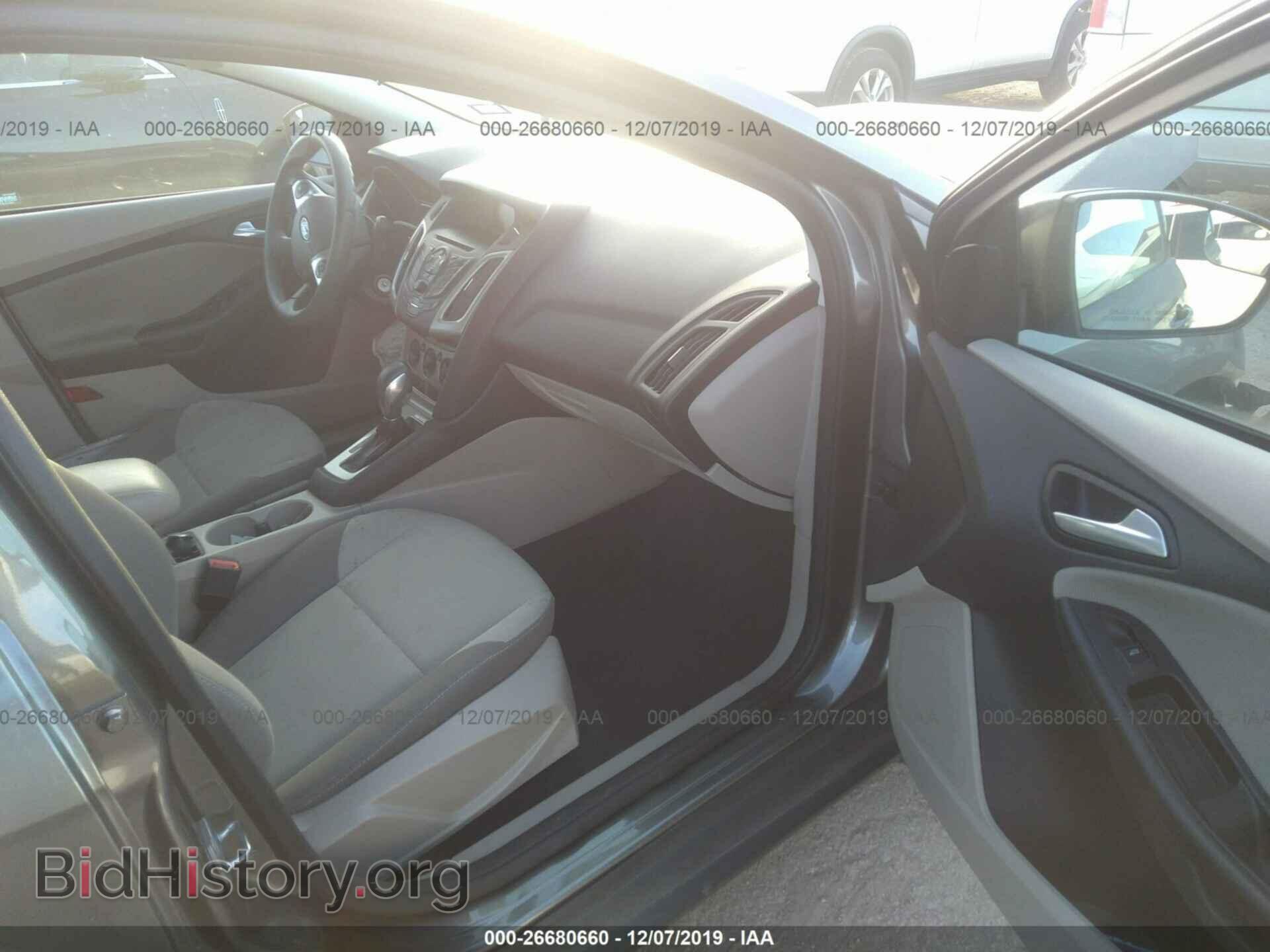 2014 Ford Focus - VIN: 1FADP3F20EL372280 - Фото 5