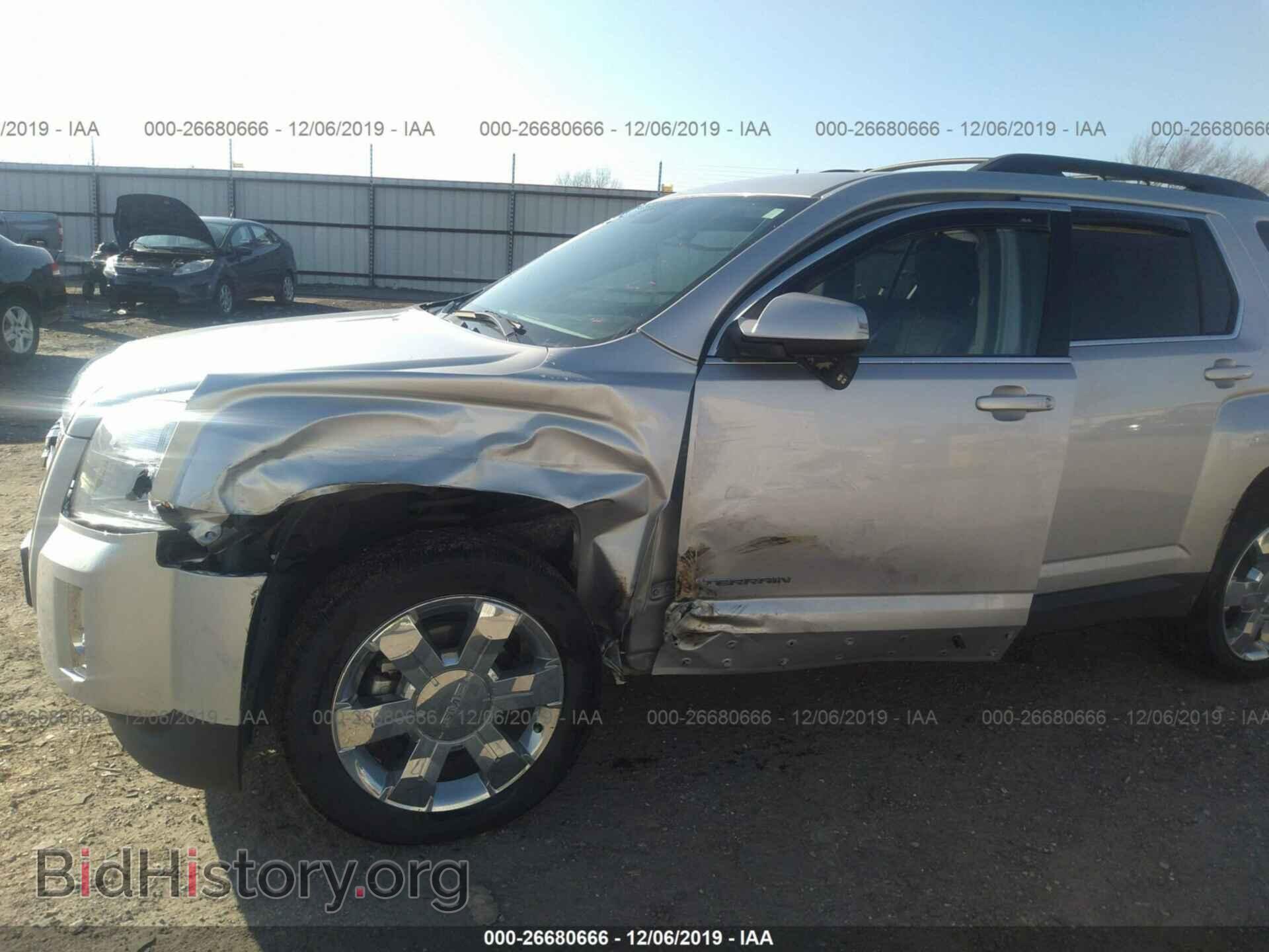 2012 GMC Terrain - VIN: 2GKFLUE52C6107306 - Photo 6