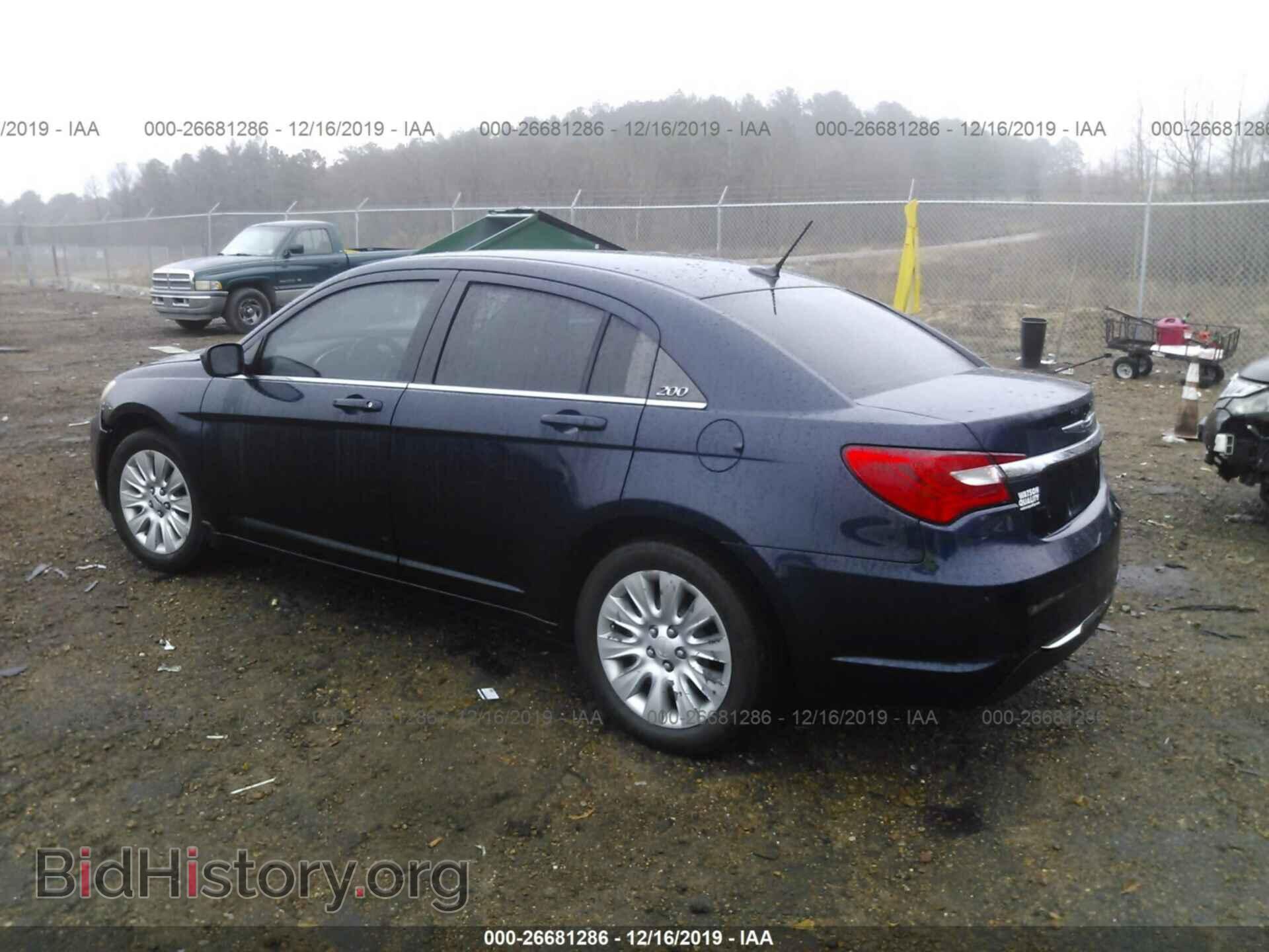 2013 Chrysler 200 - VIN: 1C3CCBAB4DN686038 - Фото 3