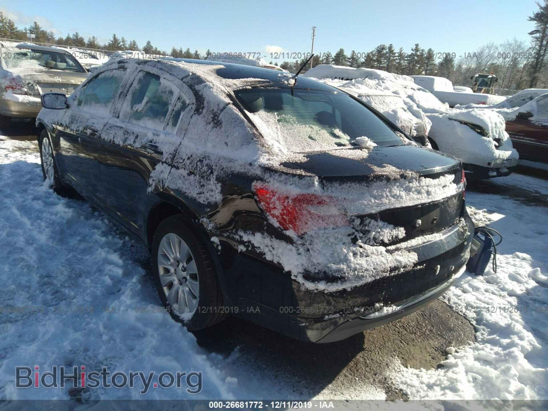 2013 CHRYSLER 200 - VIN: 1C3CCBAB9DN734102 - Photo 3