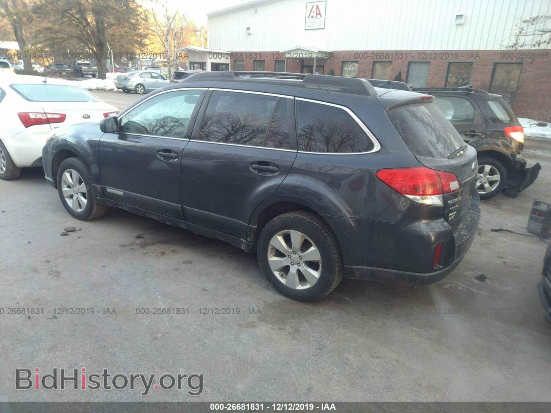 2011 SUBARU OUTBACK - VIN: 4S4BRBKC8B3330449 - Фото 3
