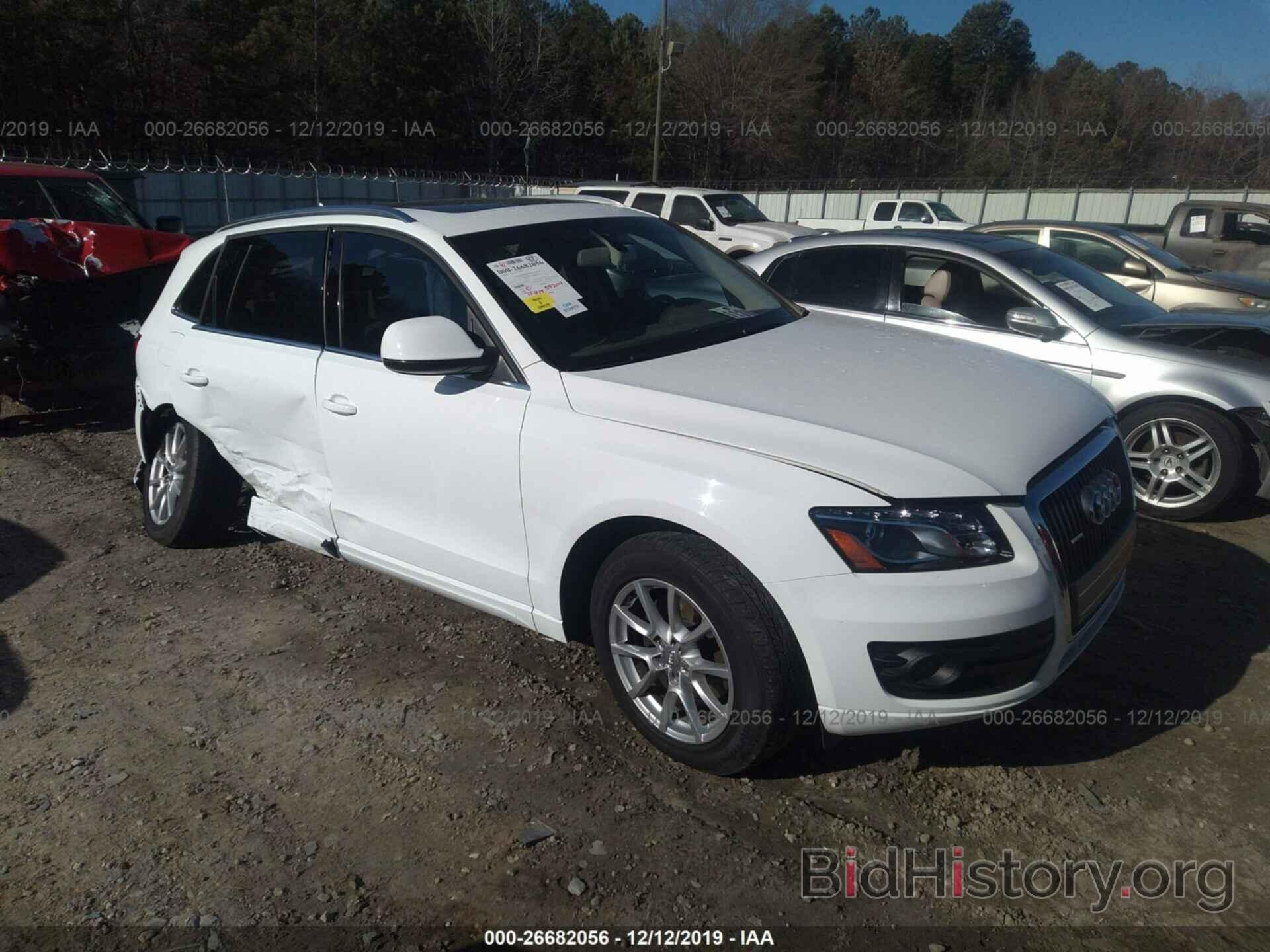 Фотография WA1LFAFP0CA017976 - AUDI Q5 2012