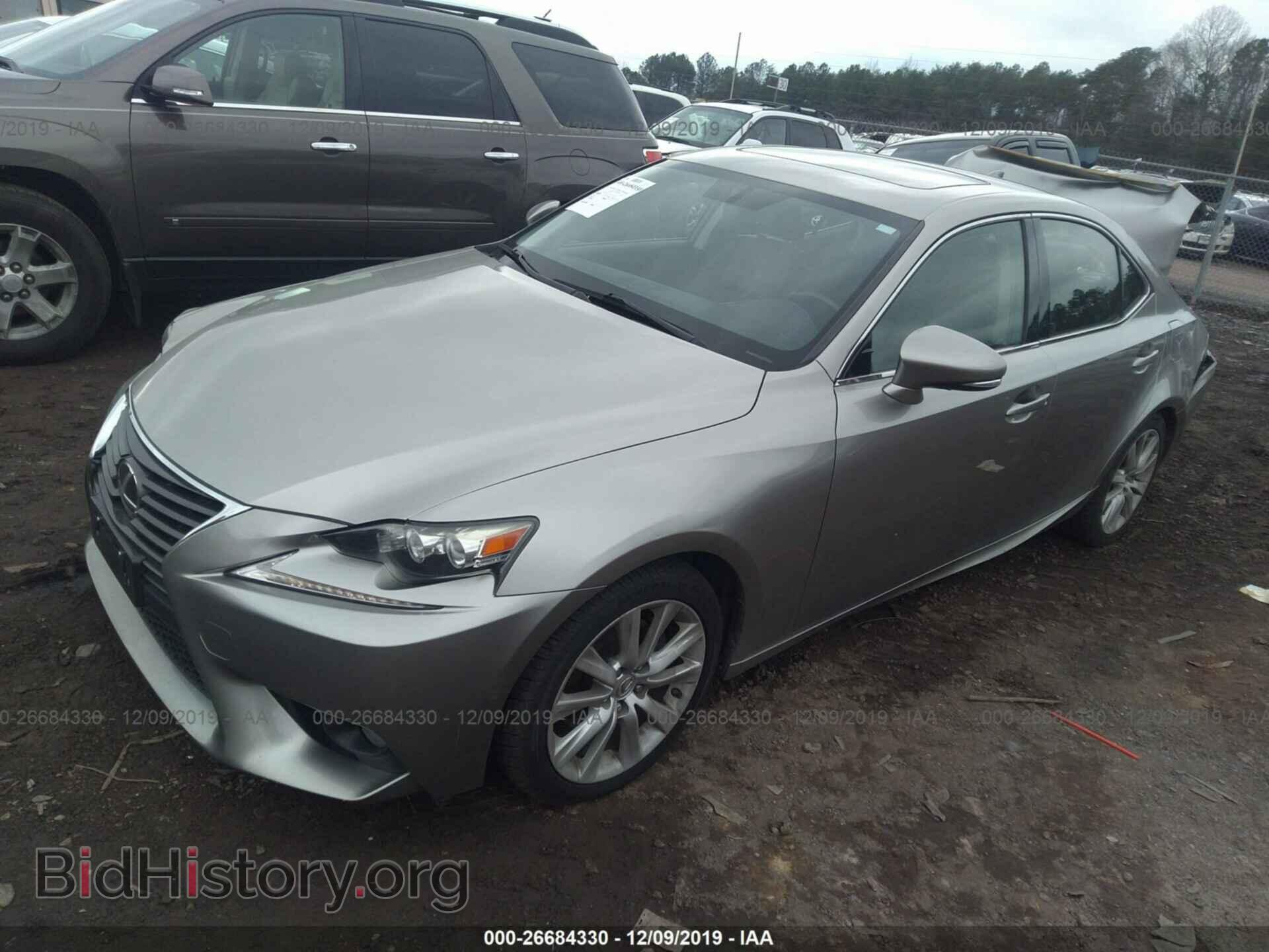 2014 LEXUS IS - VIN: JTHCF1D22E5000751 - Photo 2