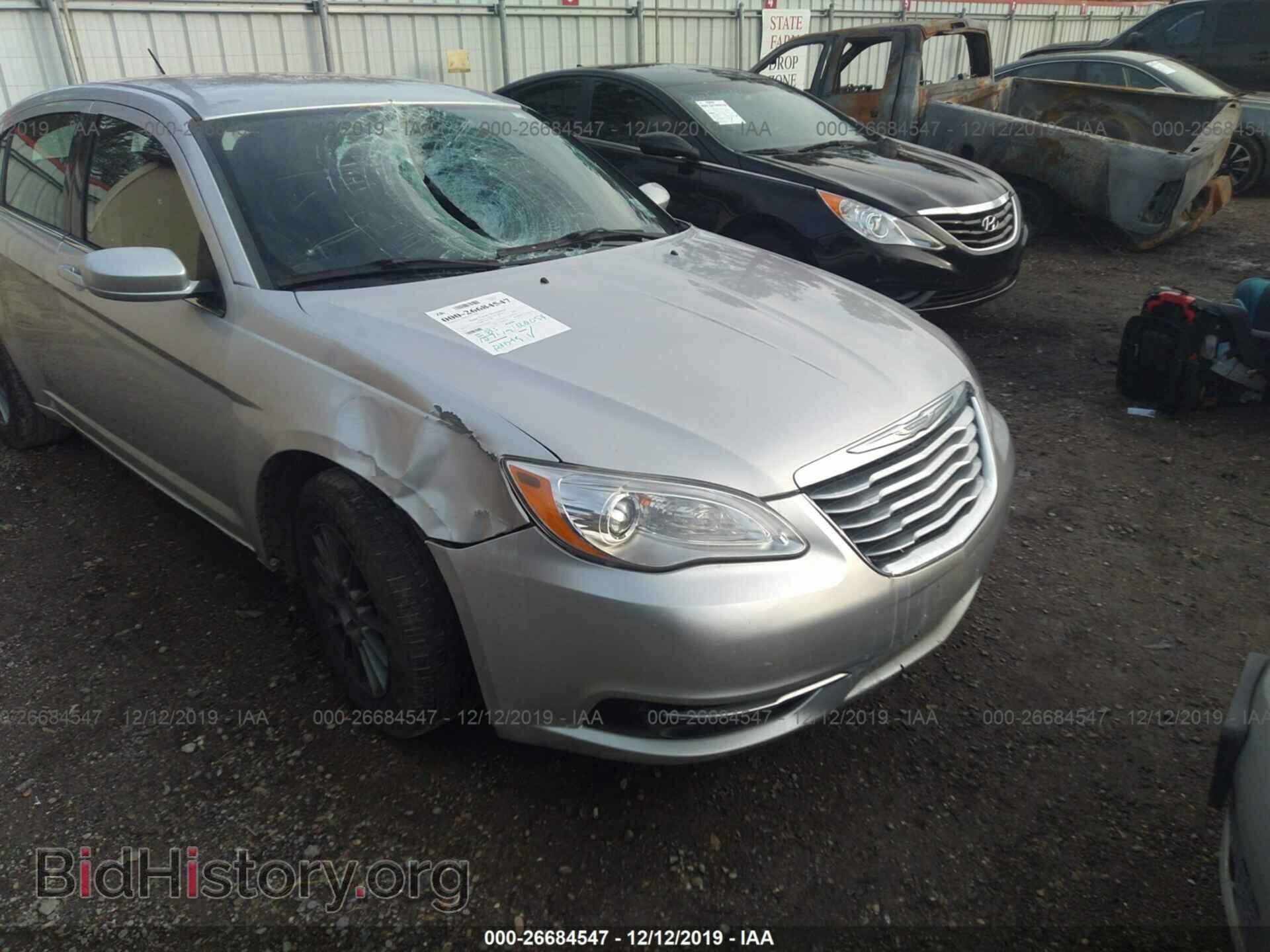 2012 CHRYSLER 200 - VIN: 1C3CCBAB0CN319829 - Photo 6