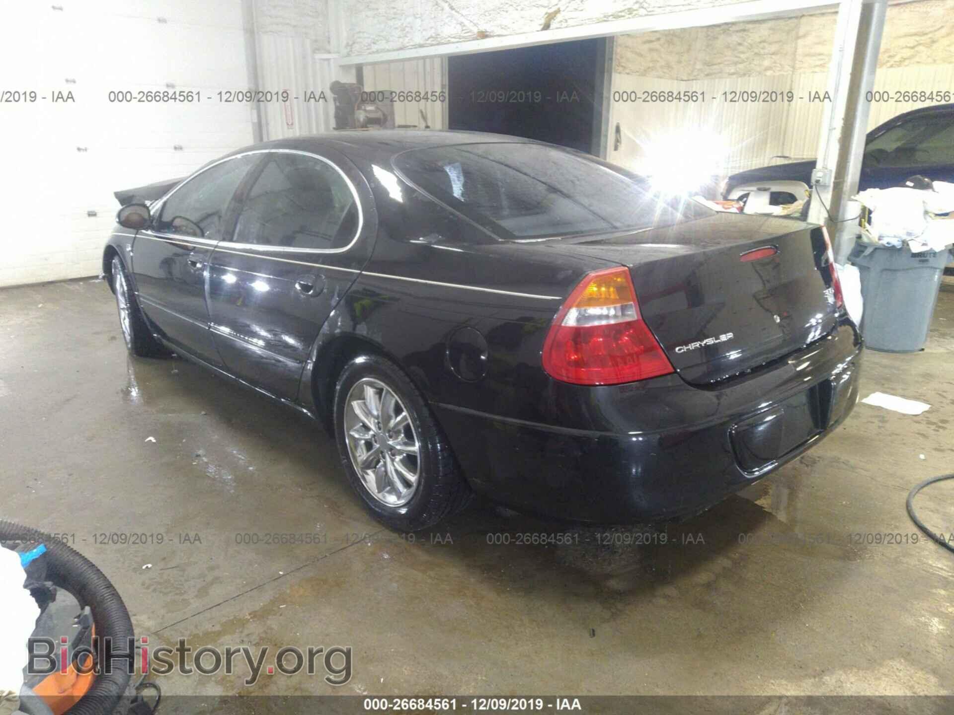 2004 CHRYSLER 300M - VIN: 2C3HE66G84H608978 - Фото 3