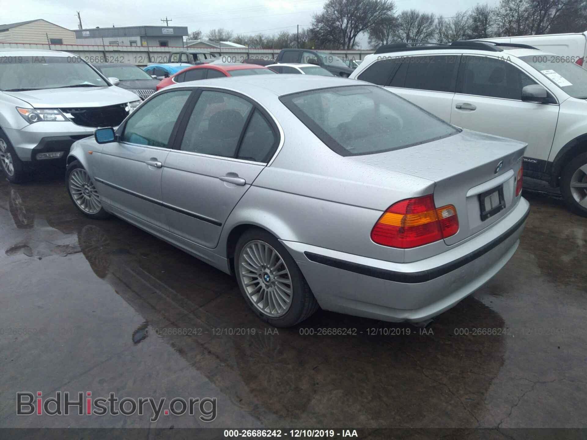 2003 BMW 330 - VIN: WBAEV534X3KM28117 - Photo 3