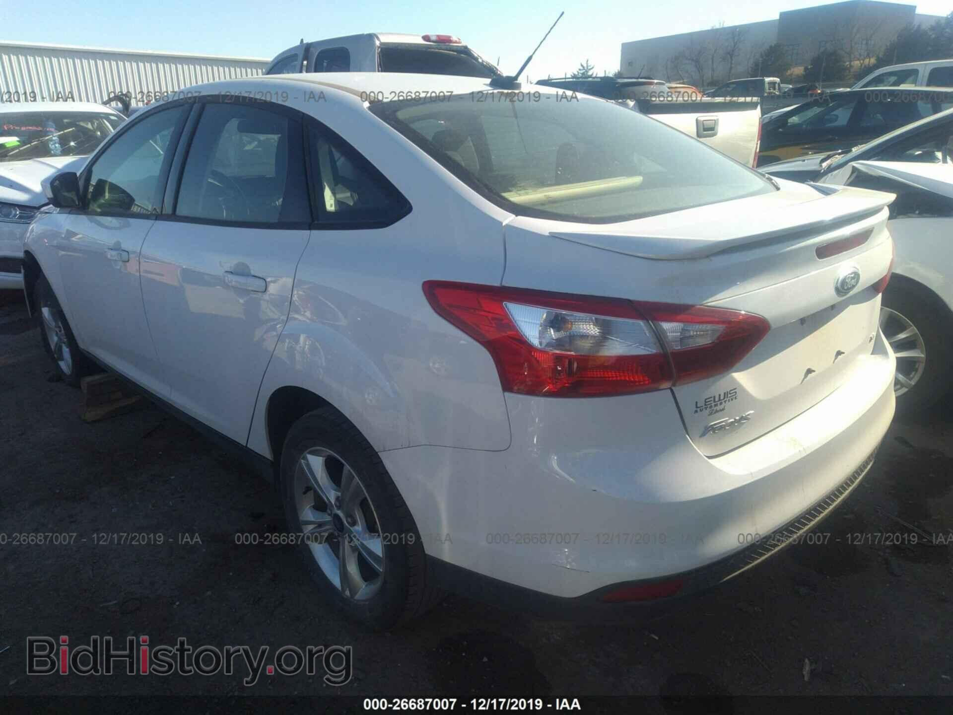 2012 Ford Focus - VIN: 1FAHP3F21CL342994 - Фото 3