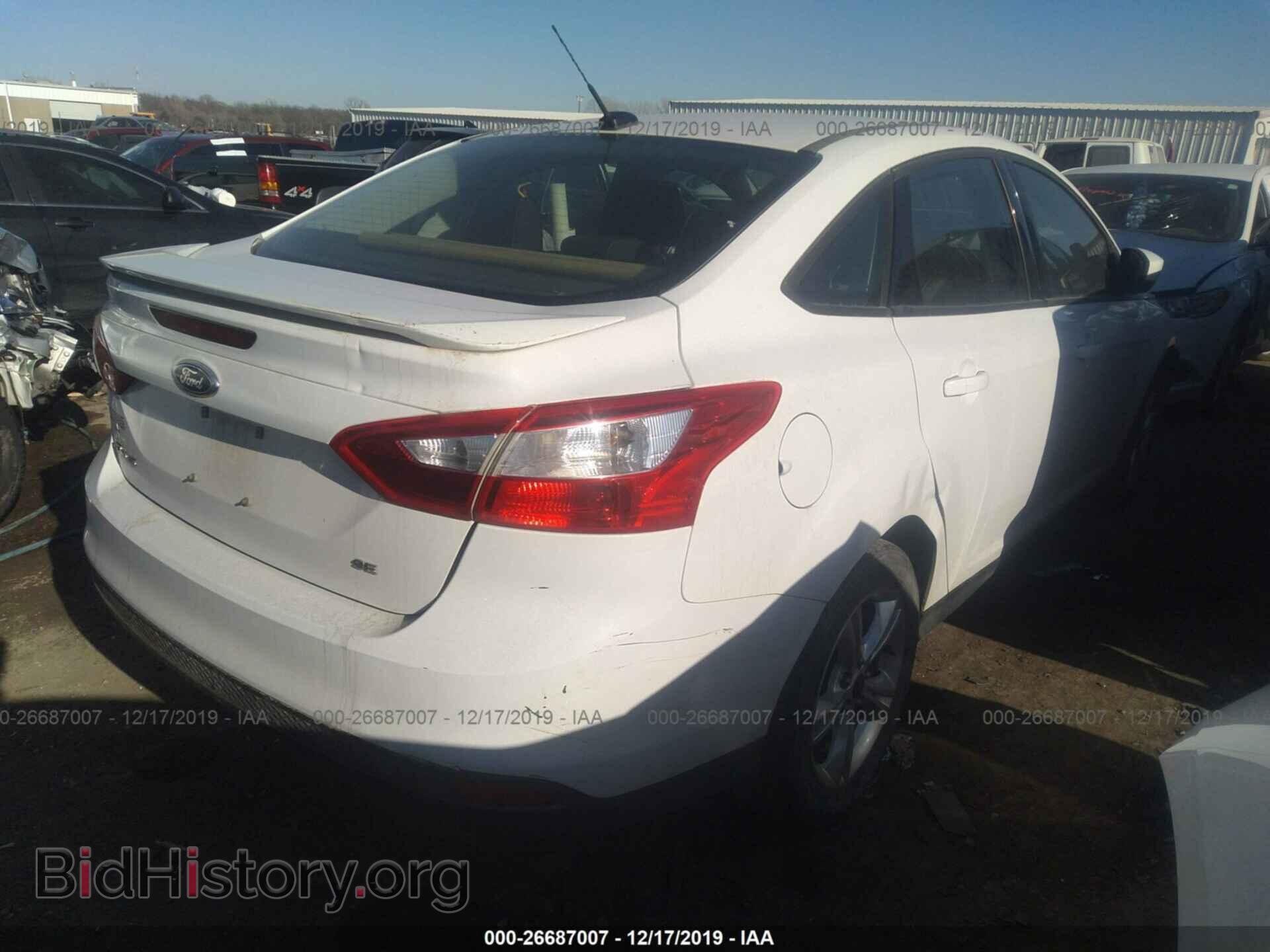 2012 Ford Focus - VIN: 1FAHP3F21CL342994 - Фото 4
