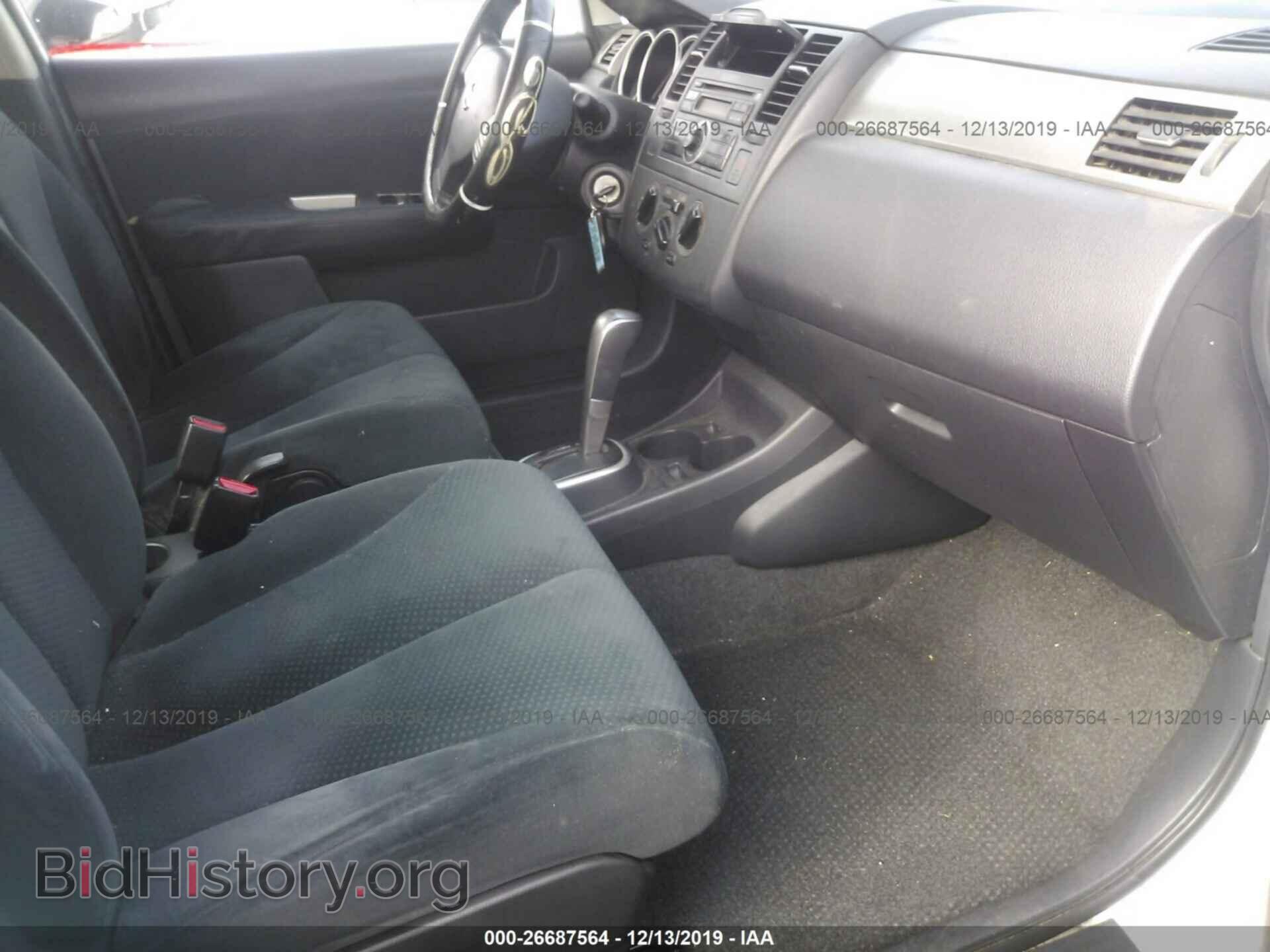 2010 Nissan Versa - VIN: 3N1BC1AP2AL365191 - Фото 5