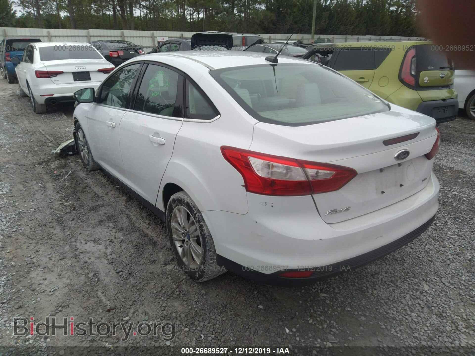 2012 Ford Focus - VIN: 1FAHP3H26CL201027 - Фото 3