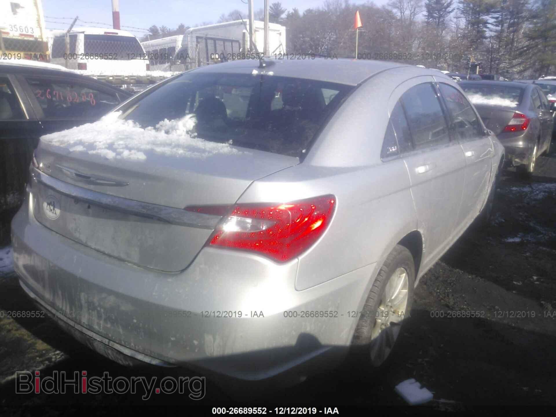 2011 CHRYSLER 200 - VIN: 1C3BC1FB2BN535405 - Фото 4