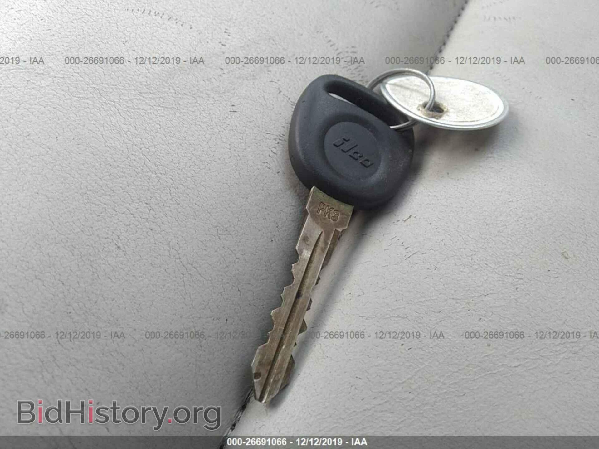 2000 CADILLAC DEVILLE - VIN: 1G6KD54Y8YU327165 - Фото 11