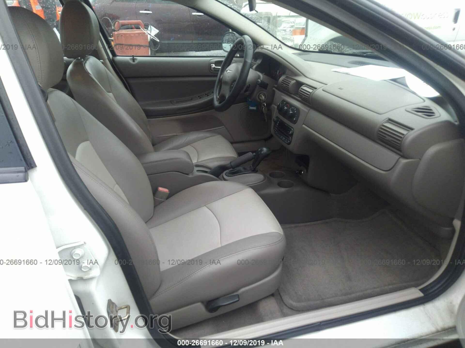 2005 CHRYSLER SEBRING - VIN: 1C3EL46X55N563648 - Фото 5