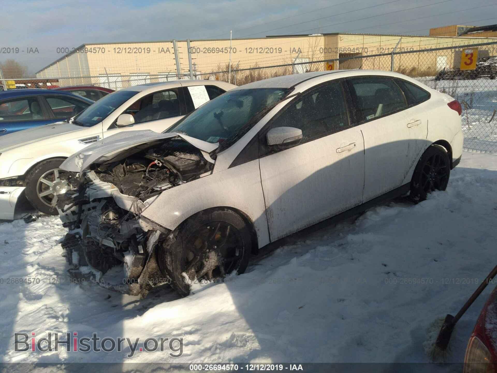 2016 FORD FOCUS - VIN: 1FADP3F22GL326601 - Фото 2