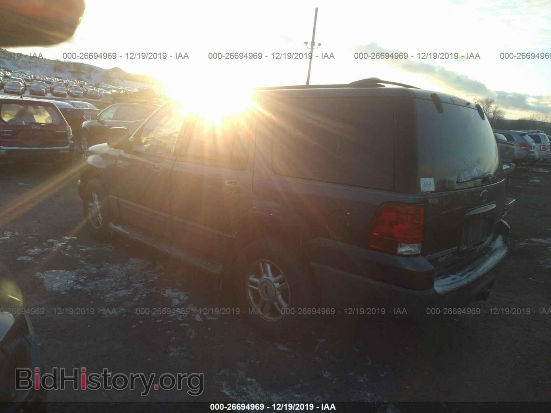 2004 FORD EXPEDITION - VIN: 1FMPU15L94LA97579 - Фото 3