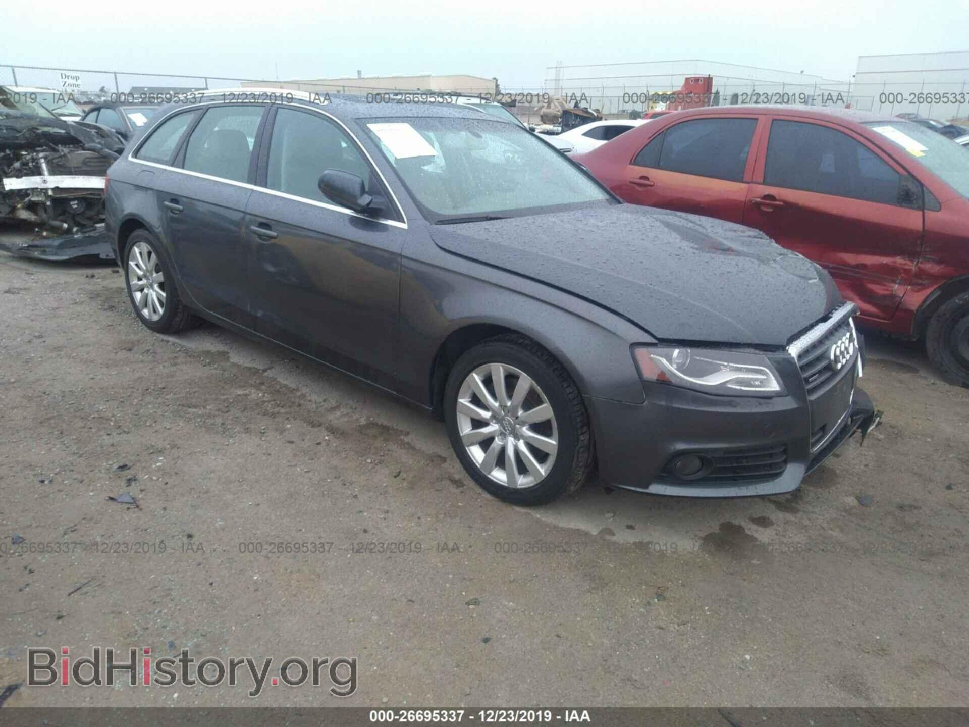 Фотография WAUWFBFL2BA025014 - AUDI A4 2011