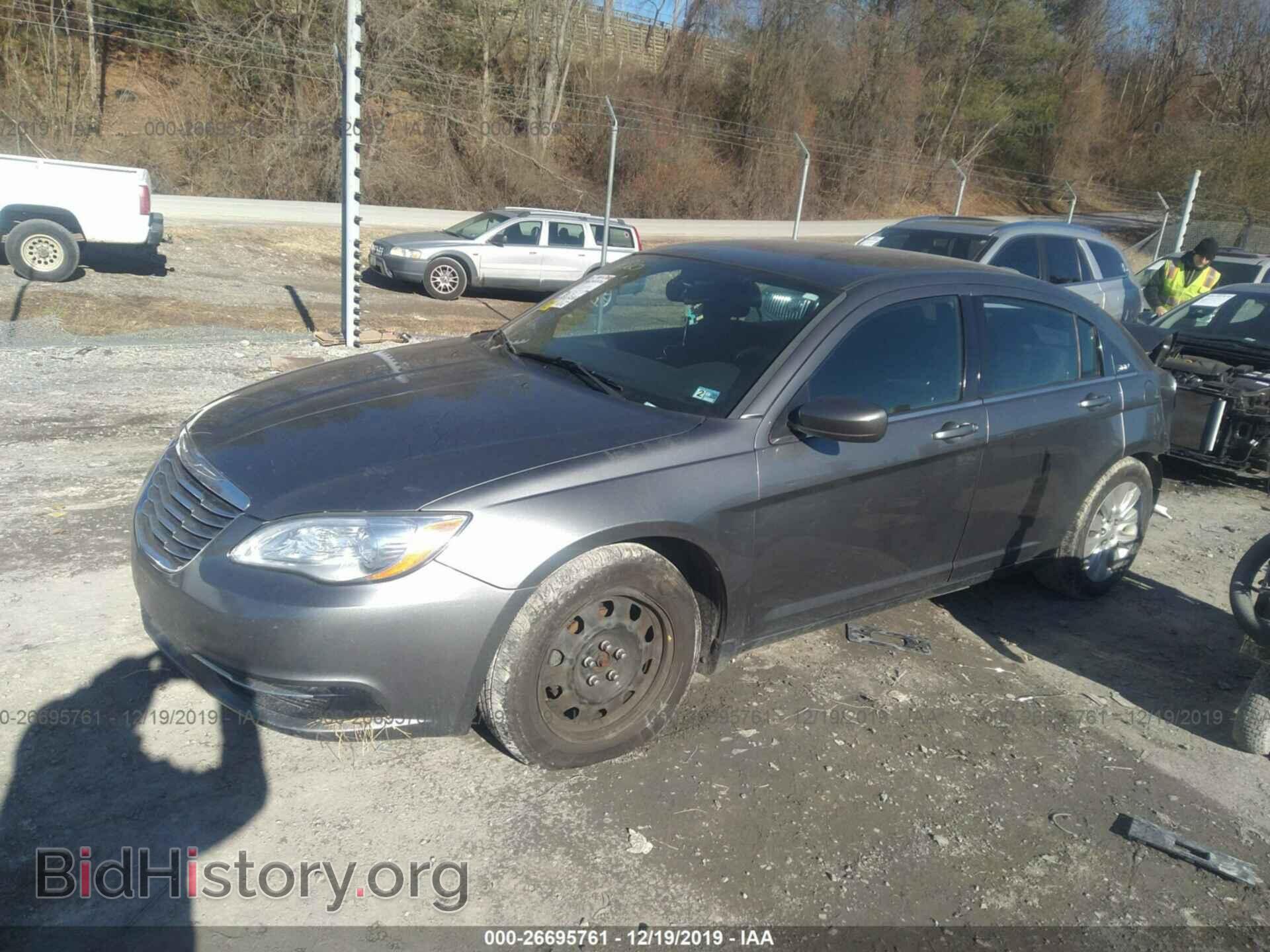 2012 CHRYSLER 200 - VIN: 1C3CCBAB6CN274072 - Photo 2