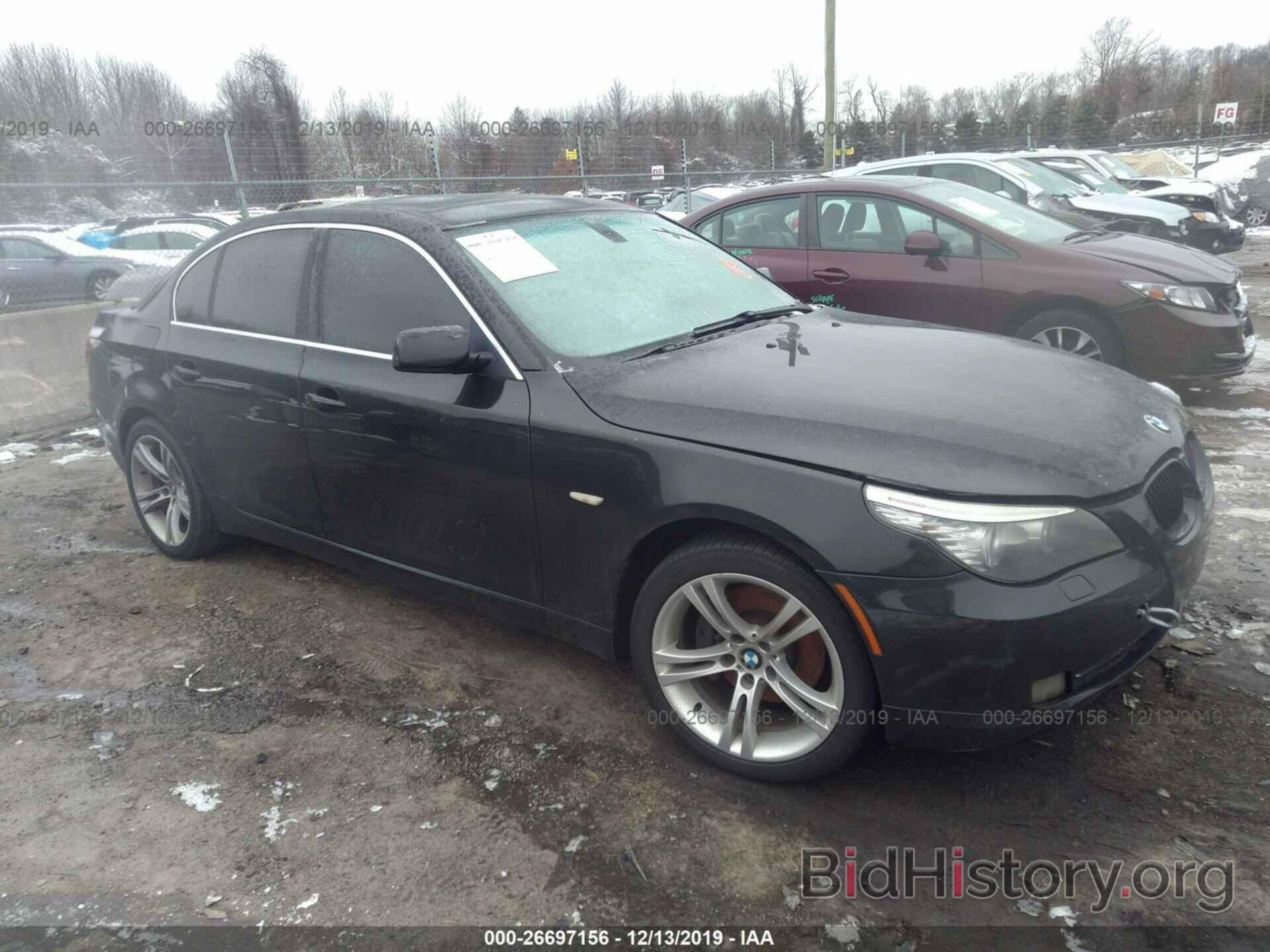 Photo WBANV13548CZ56979 - BMW 528 2008