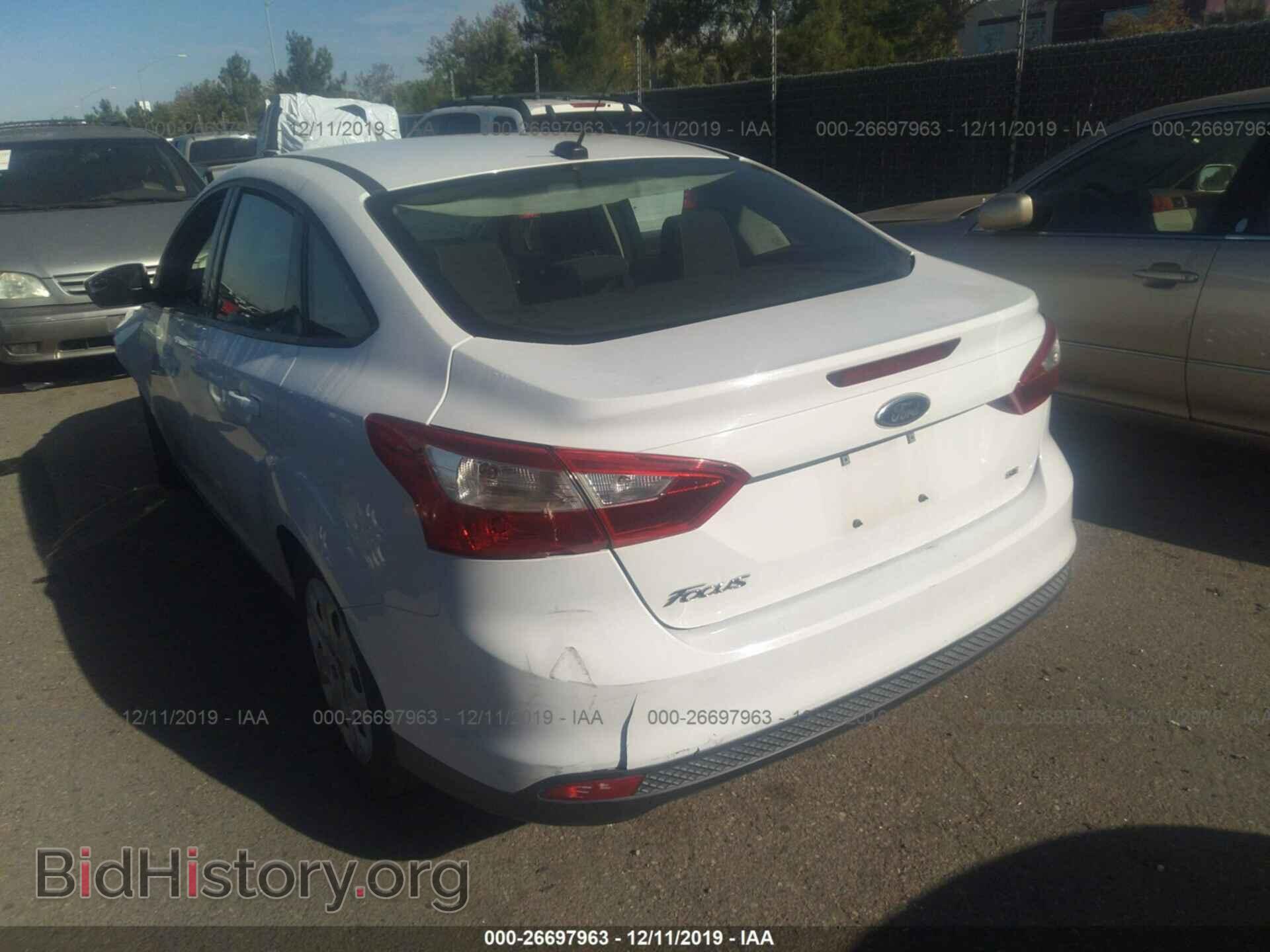 2012 Ford Focus - VIN: 1FAHP3F2XCL215872 - Фото 3