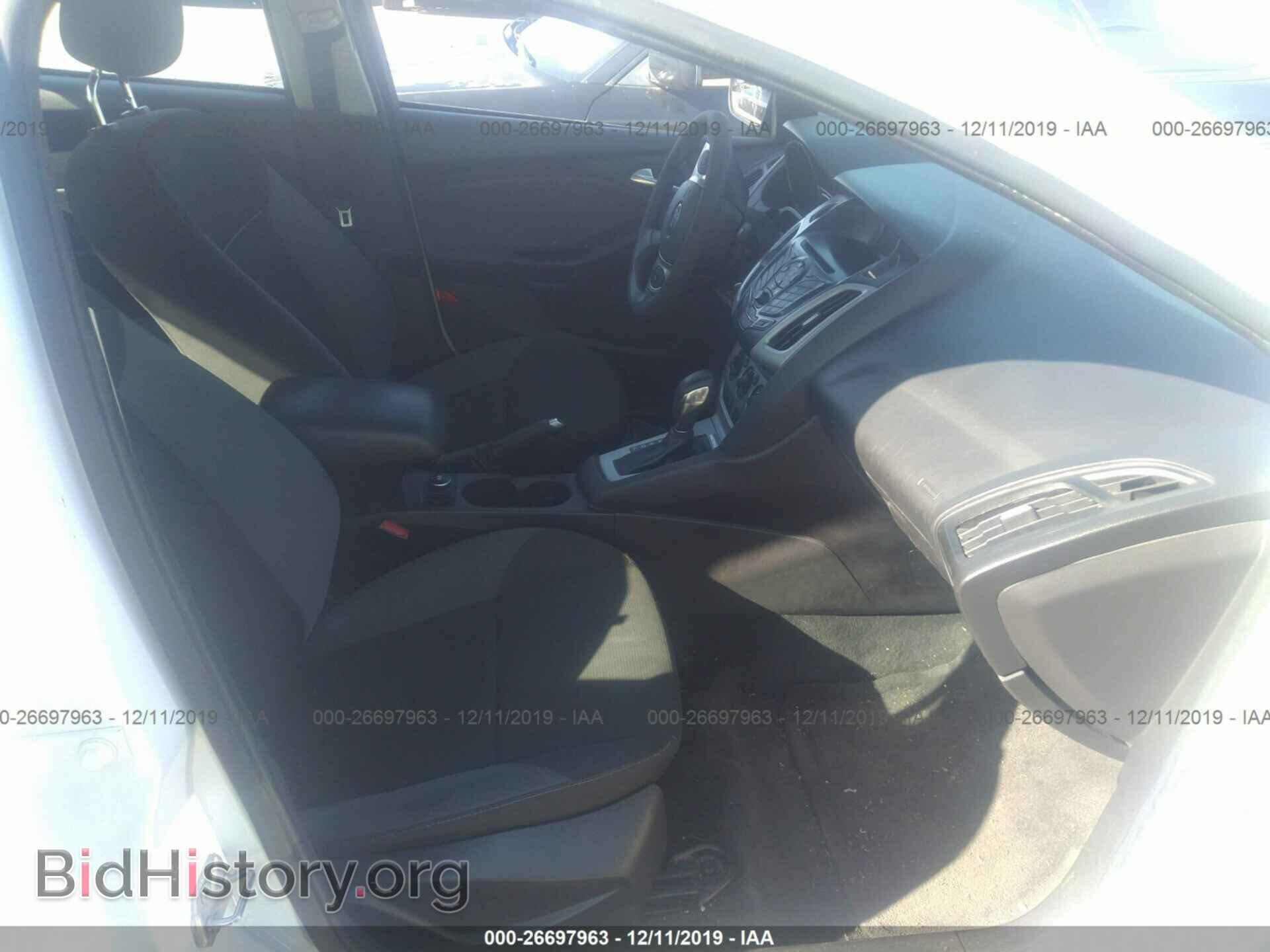 2012 Ford Focus - VIN: 1FAHP3F2XCL215872 - Фото 5