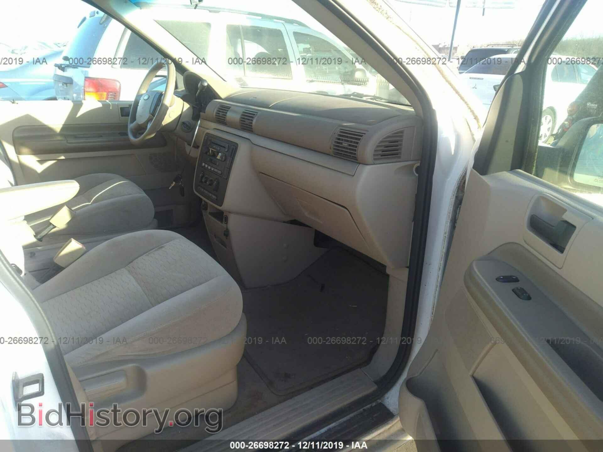 2004 FORD FREESTAR - VIN: 2FMZA51674BB29082 - Фото 5