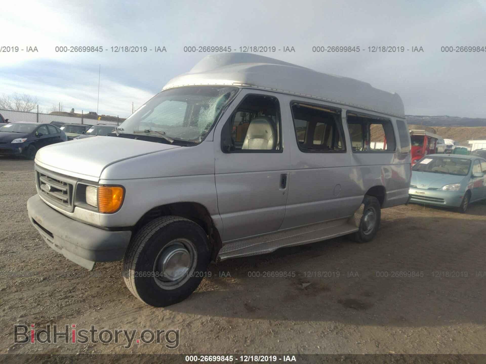 2004 FORD ECONOLINE - VIN: 1FBSS31L34HB33067 - Фото 2