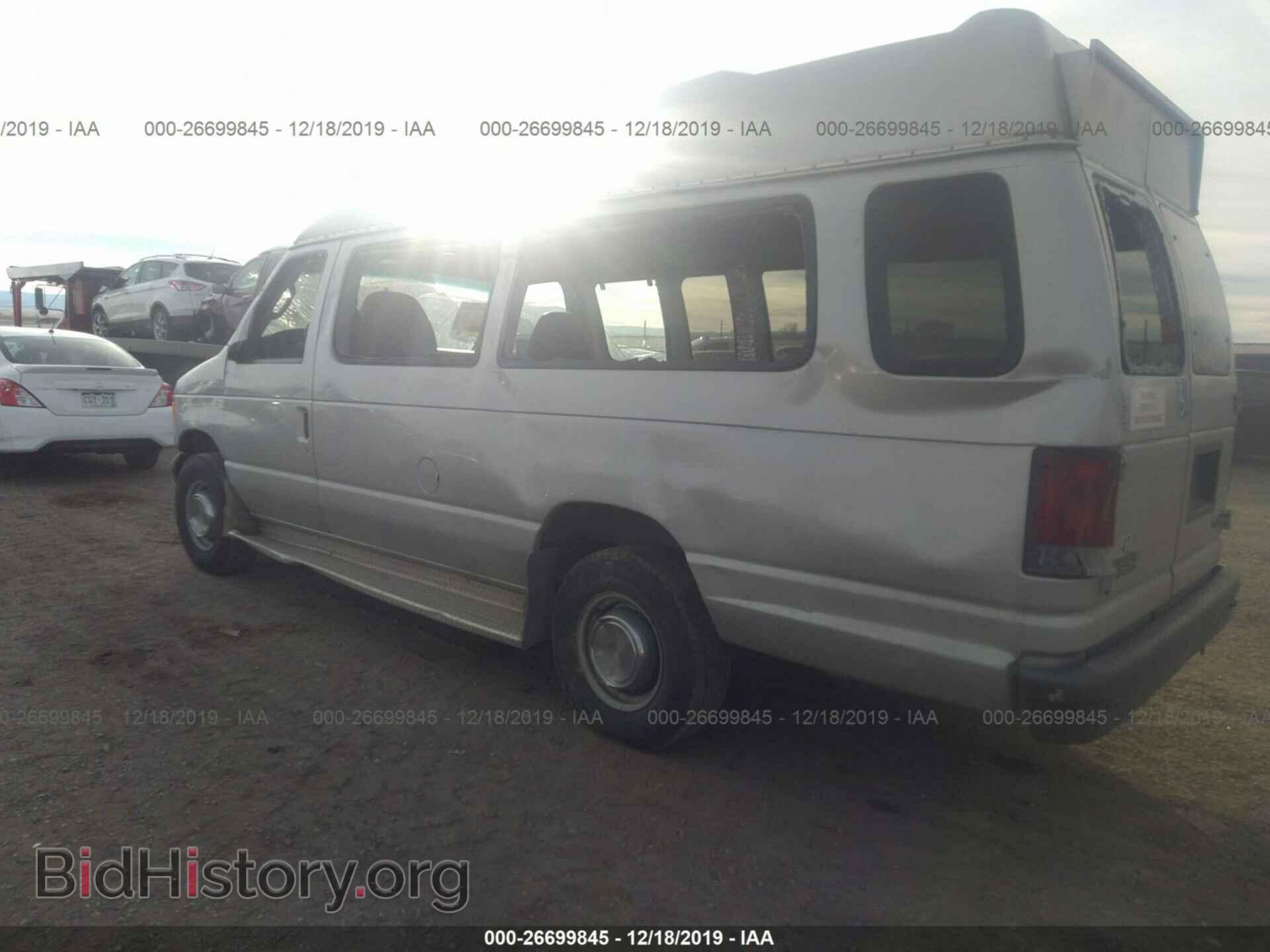 2004 FORD ECONOLINE - VIN: 1FBSS31L34HB33067 - Фото 3