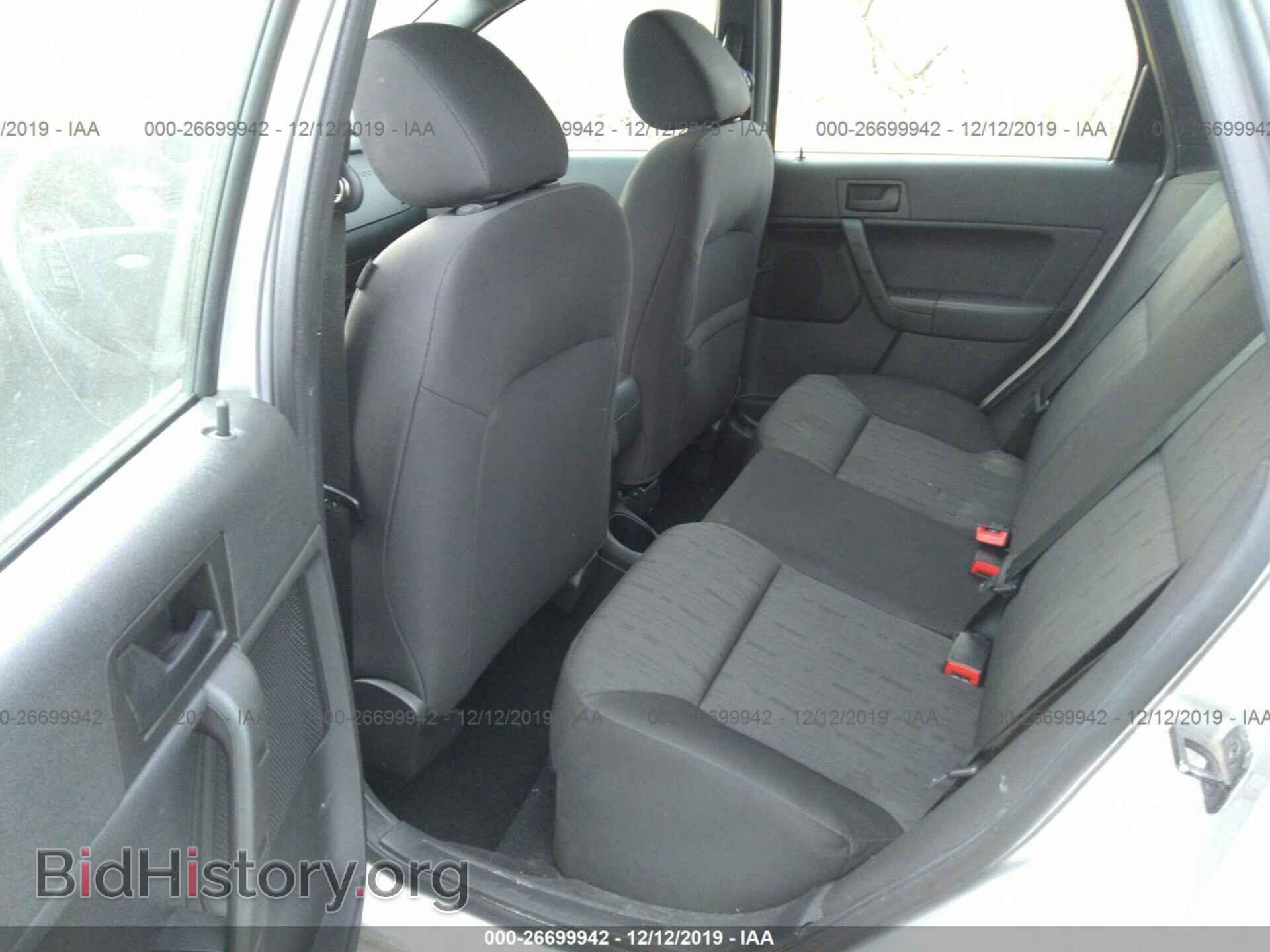 2010 Ford Focus - VIN: 1FAHP3FN8AW287630 - Фото 8