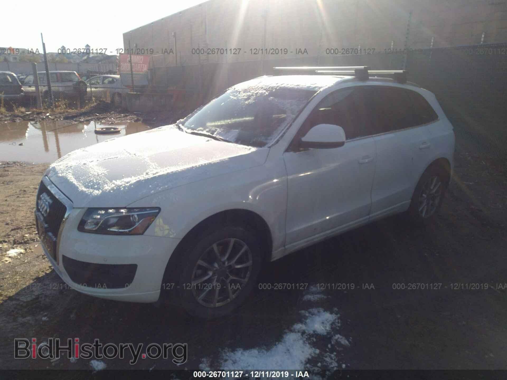 2010 AUDI Q5 - VIN: WA1LKAFP9AA064738 - Фото 2