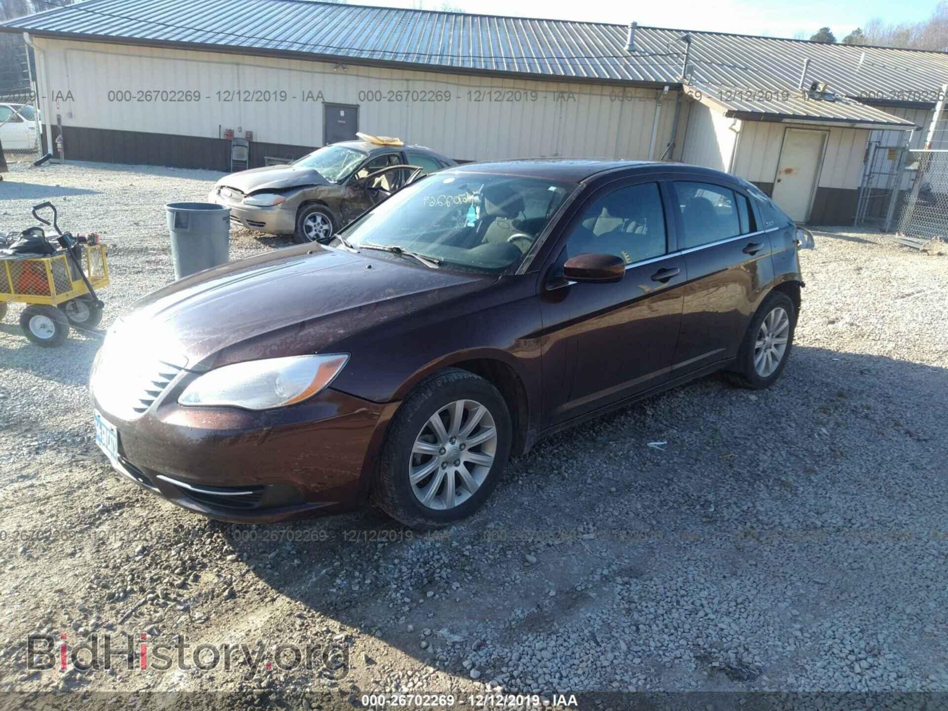 2012 CHRYSLER 200 - VIN: 1C3CCBBG5CN169694 - Фото 2