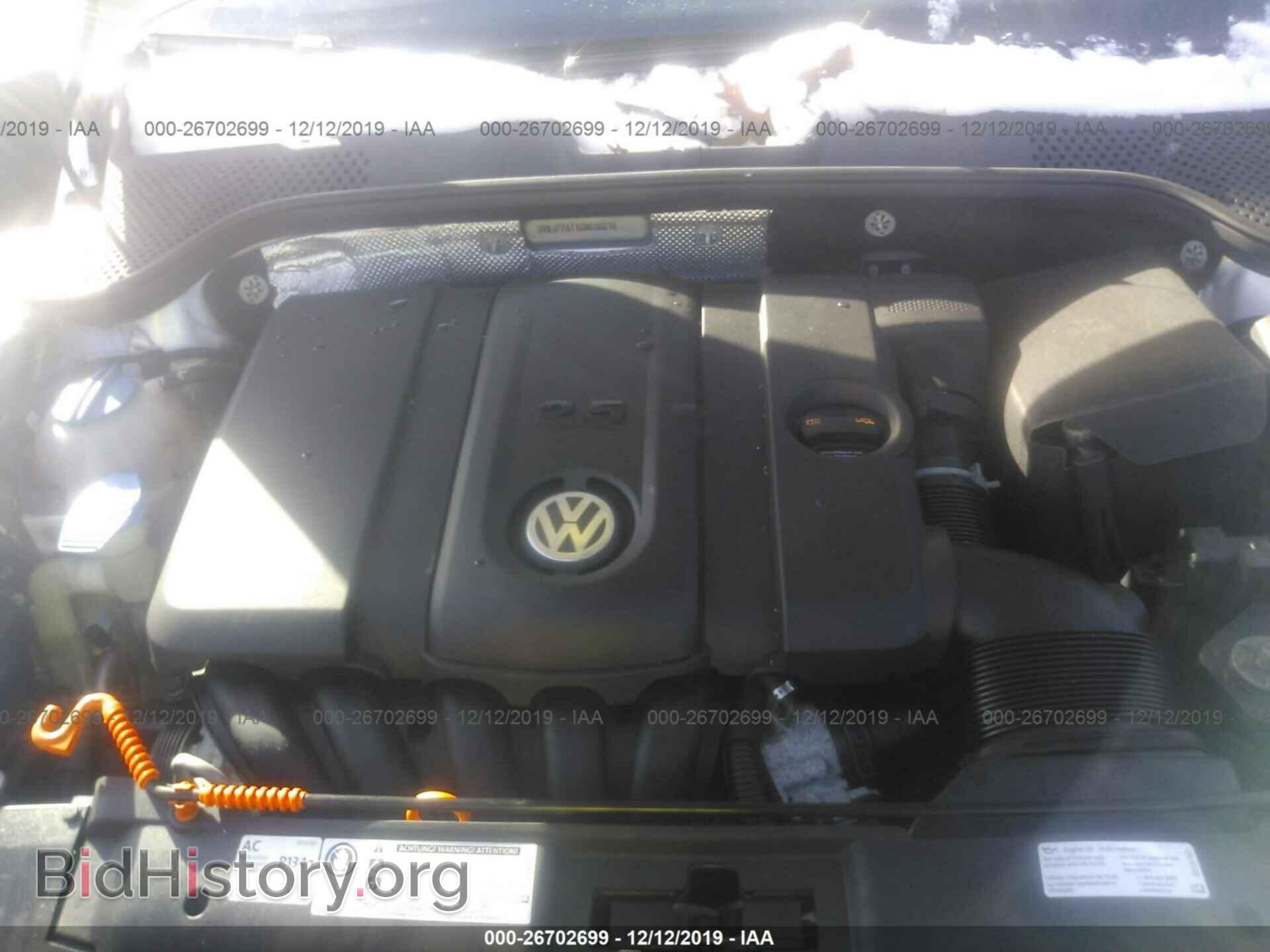 2012 Volkswagen Beetle - VIN: 3VWJP7AT1CM636216 - Фото 10
