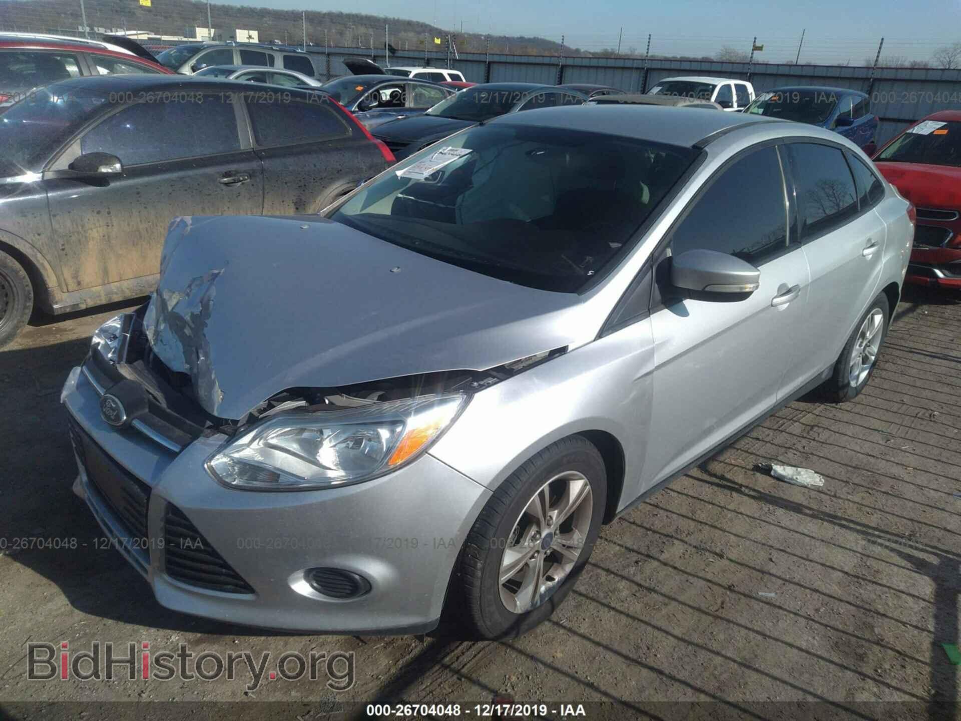2014 Ford Focus - VIN: 1FADP3F22EL390733 - Фото 2