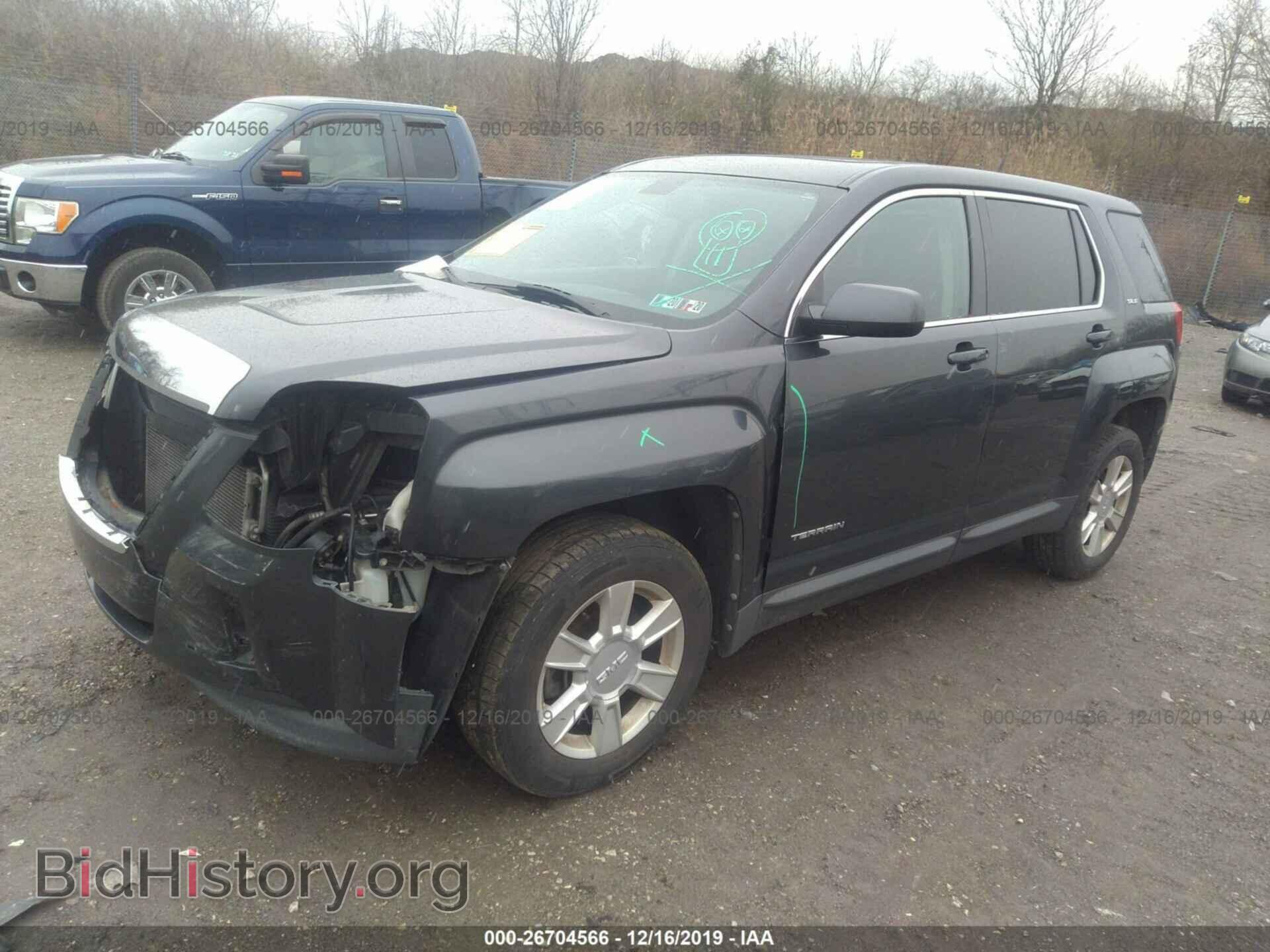 2010 GMC TERRAIN - VIN: 2CTALBEW9A6321374 - Photo 2