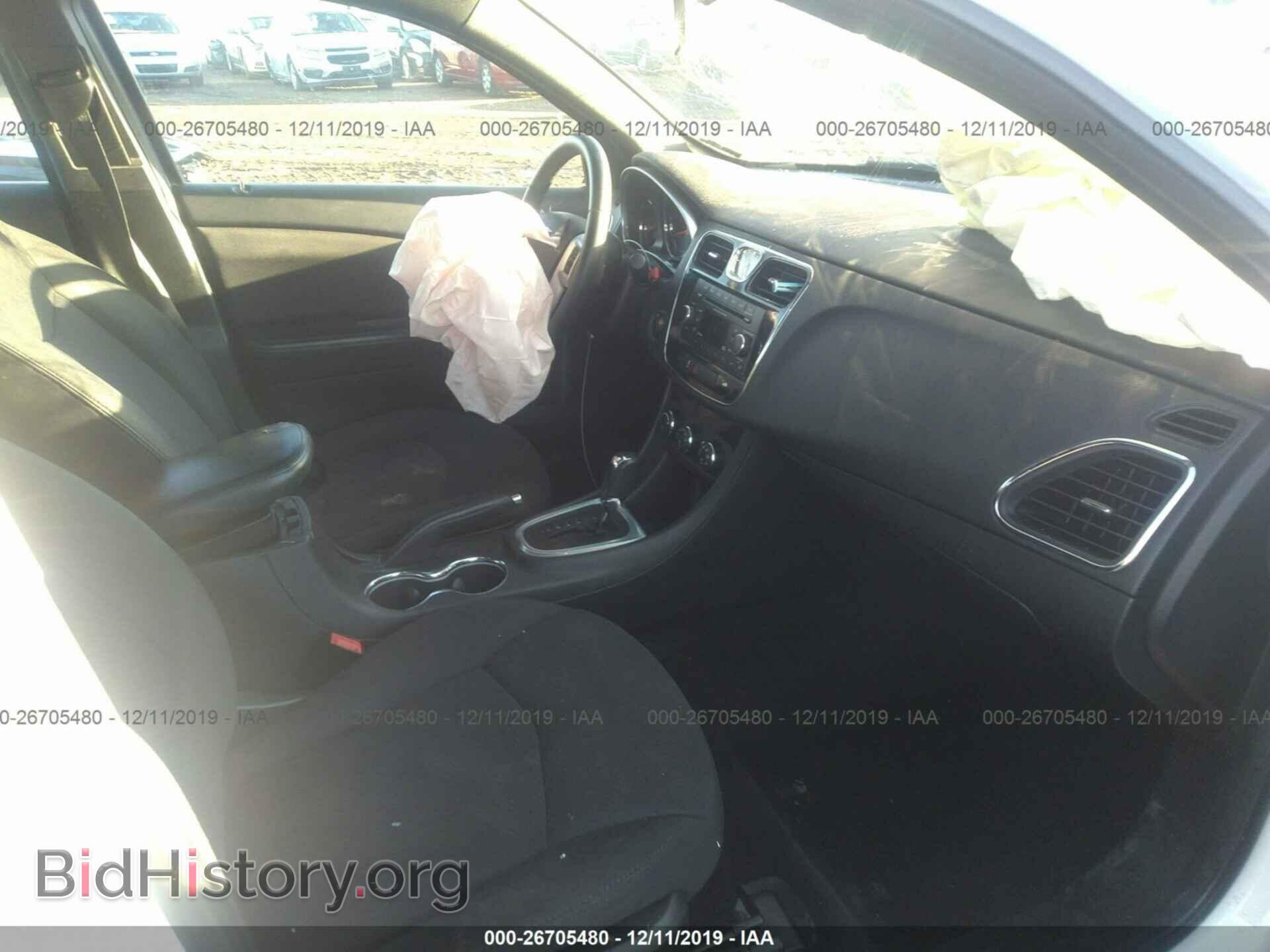 2013 CHRYSLER 200 - VIN: 1C3CCBBB1DN538590 - Фото 5