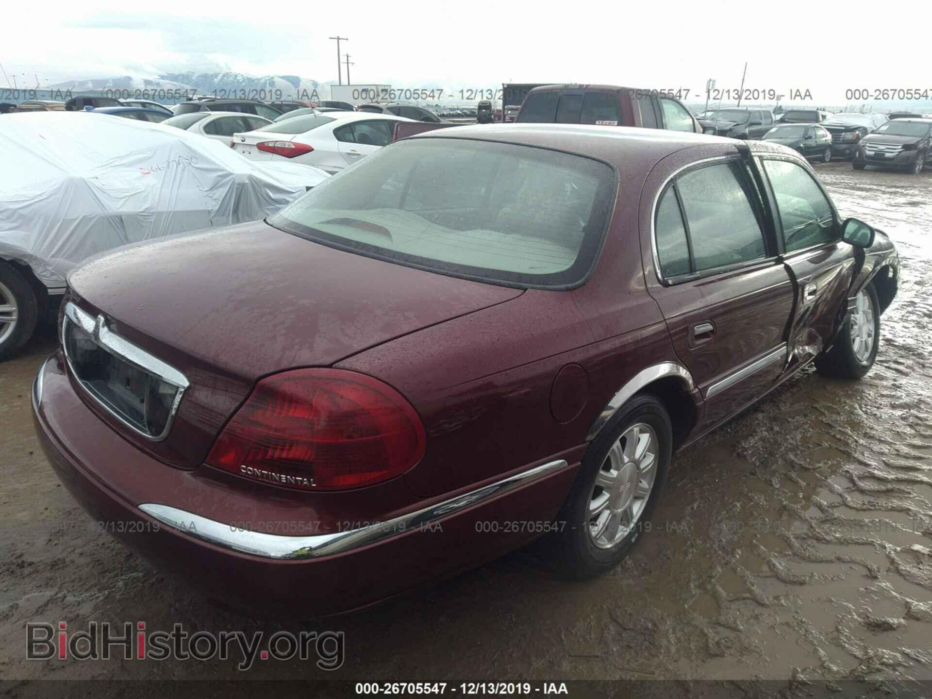 2000 Lincoln Continental - VIN: 1LNHM97V6YY839754 - Photo 4