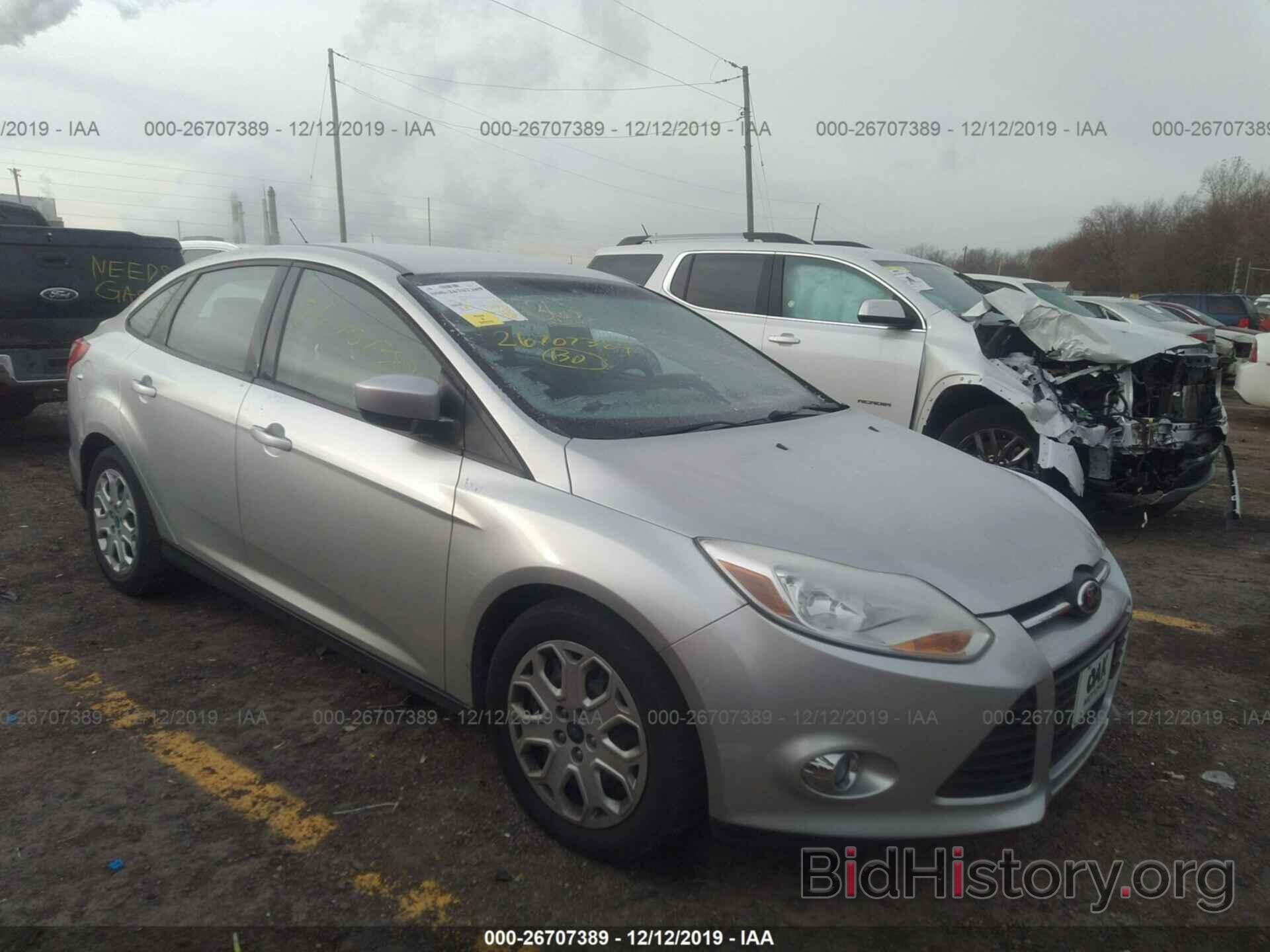 Photo 1FAHP3F2XCL195607 - FORD FOCUS 2012