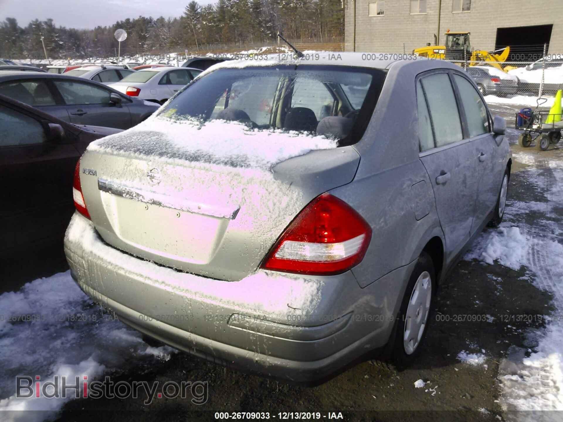 2008 Nissan Versa - VIN: 3N1BC11E38L413418 - Фото 4