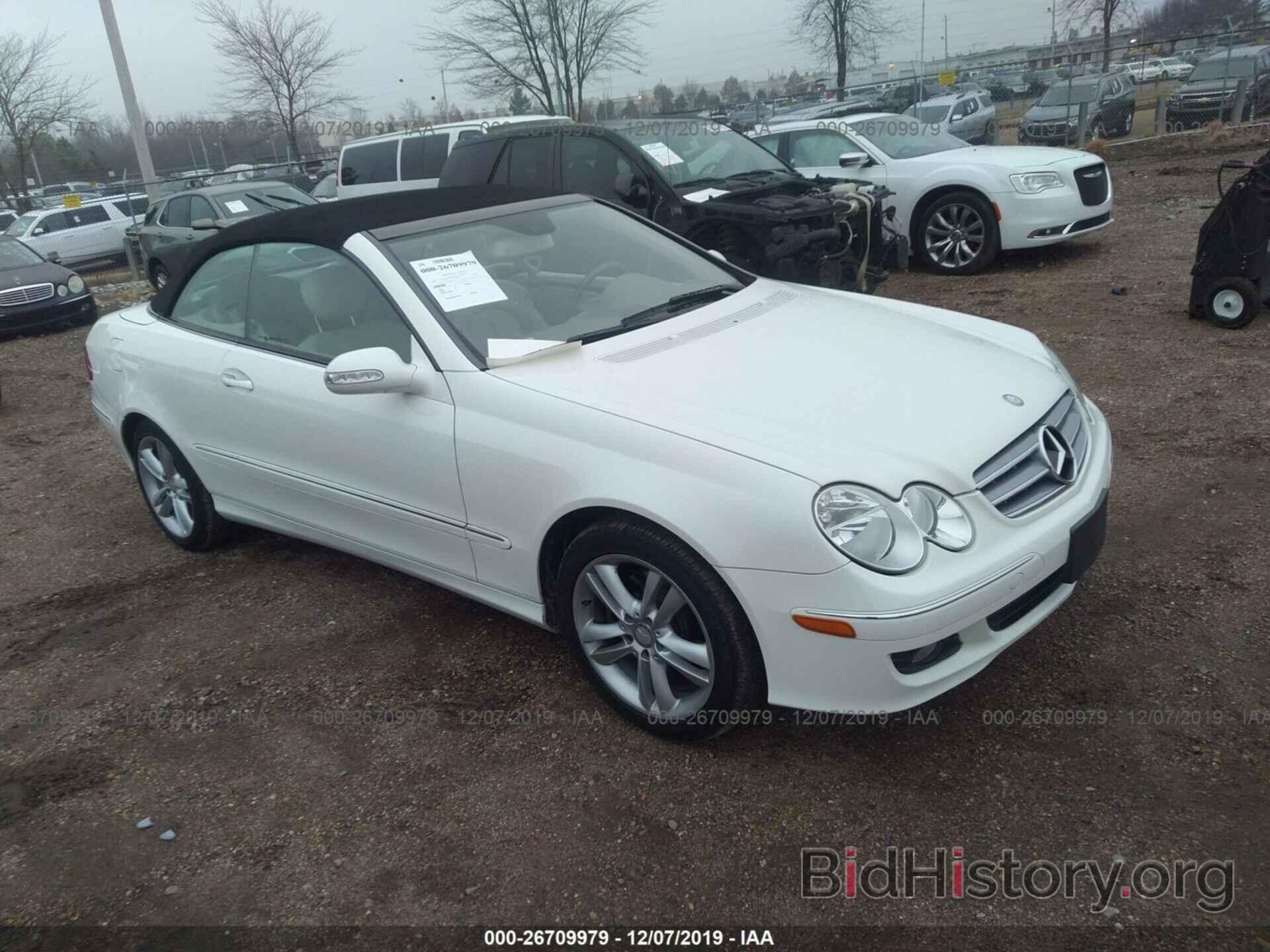 Photo WDBTK56F98T099720 - MERCEDES-BENZ CLK 2008