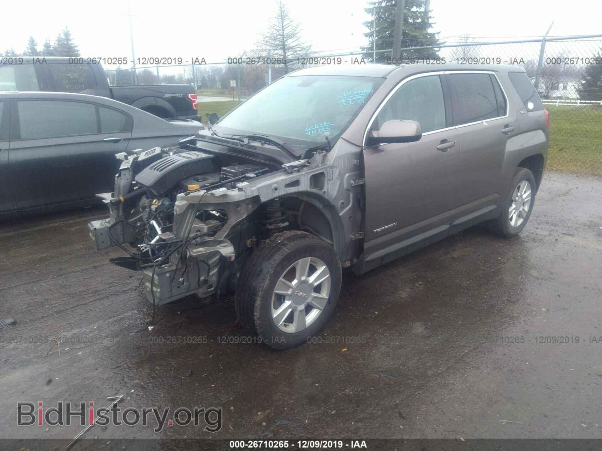 2010 GMC TERRAIN - VIN: 2CTALBEW9A6411723 - Photo 2