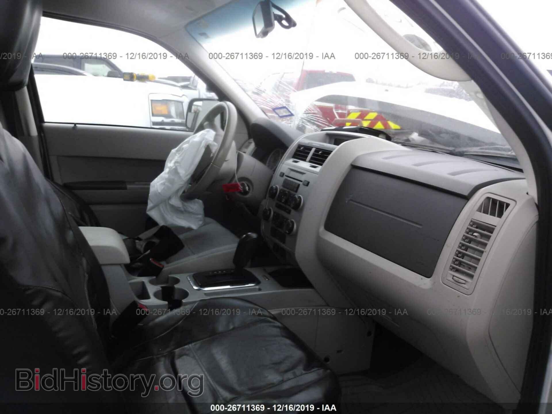 2011 FORD ESCAPE - VIN: 1FMCU0DG4BKA39332 - Photo 5