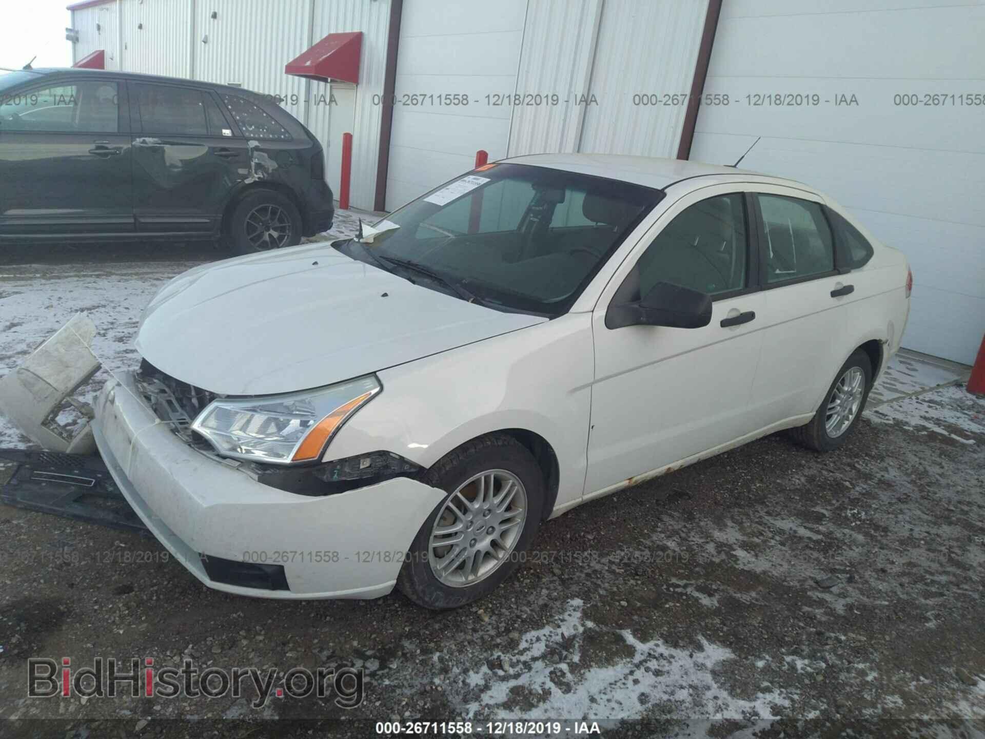 2011 FORD FOCUS - VIN: 1FAHP3FN0BW110944 - Фото 2